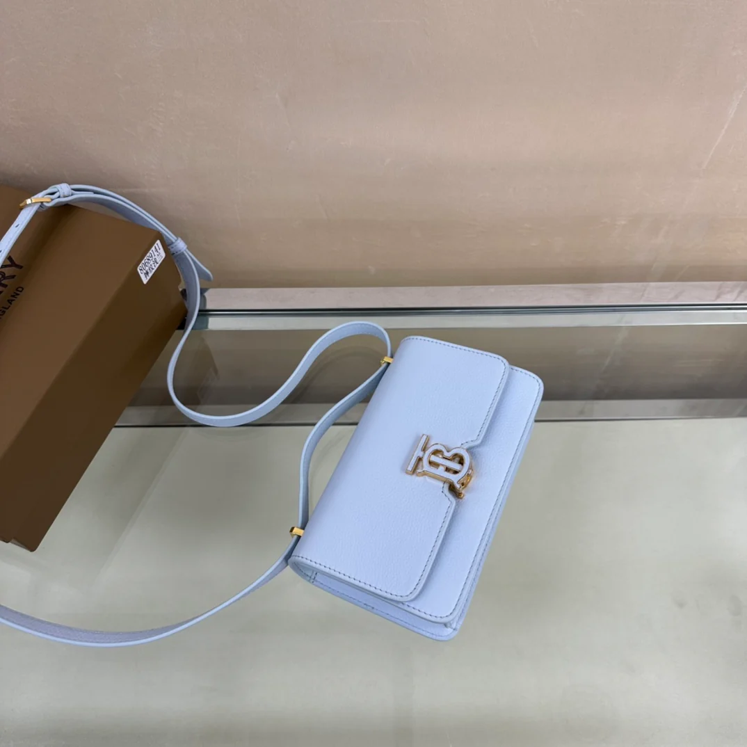 Сумка Burberry Robin - кроссбоди/клатч - светло-голубая