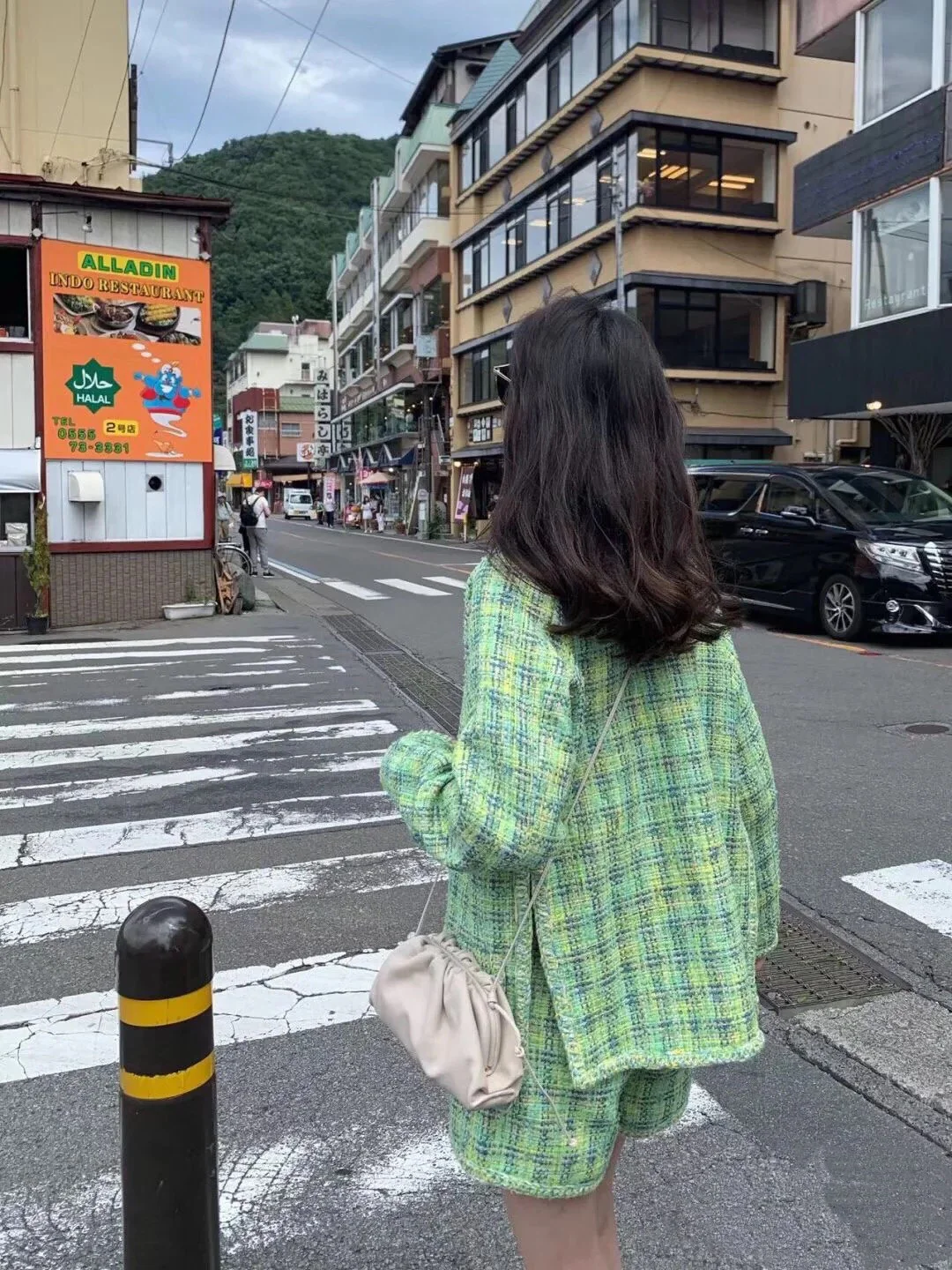 Сумка BV Cloud Bag - Фотографии в ней