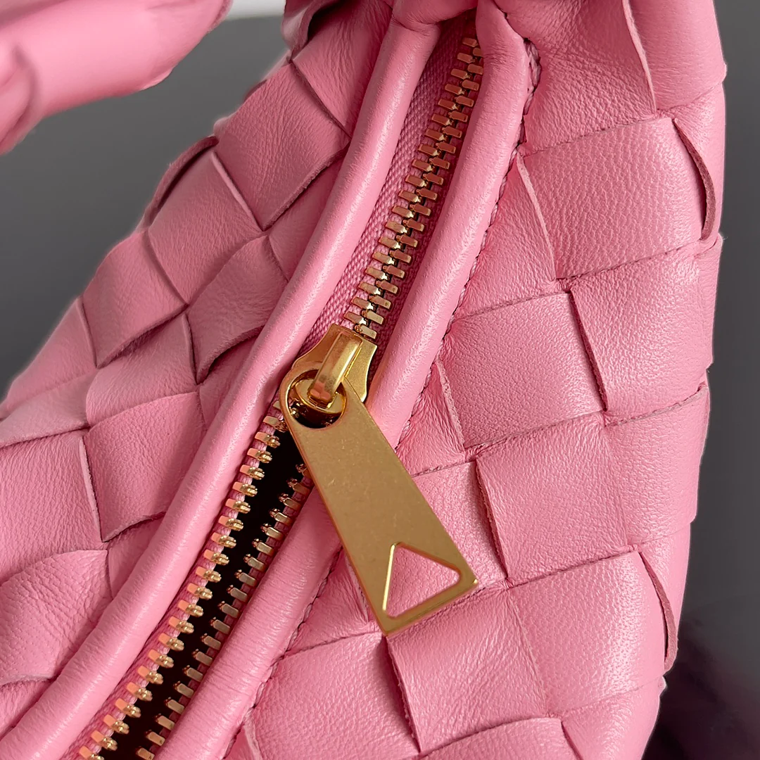 Сумочка BV Jodie, мини, персиково-розовая.