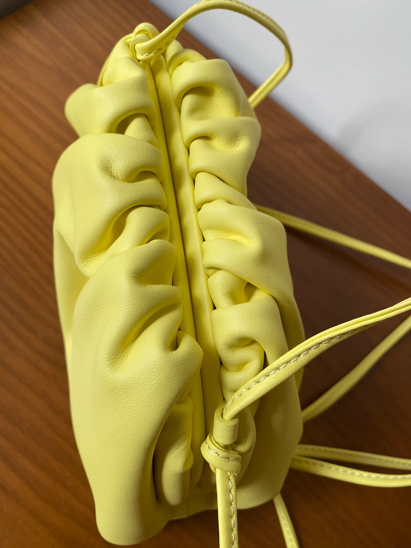 Сумка BV Cloud Bag - Кожа - 22x12x7 см - 5