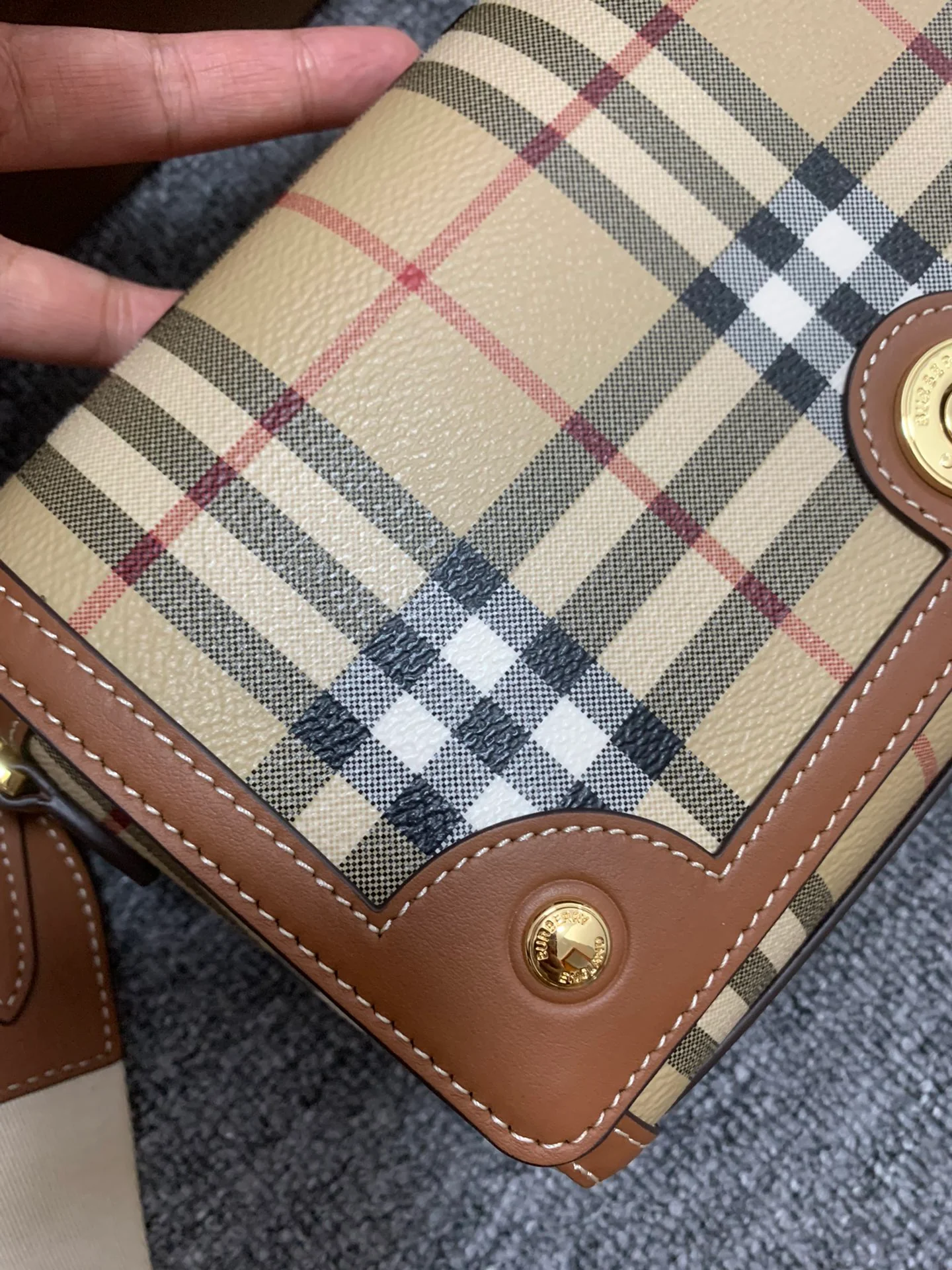 Сумка-багет Burberry Retro Check