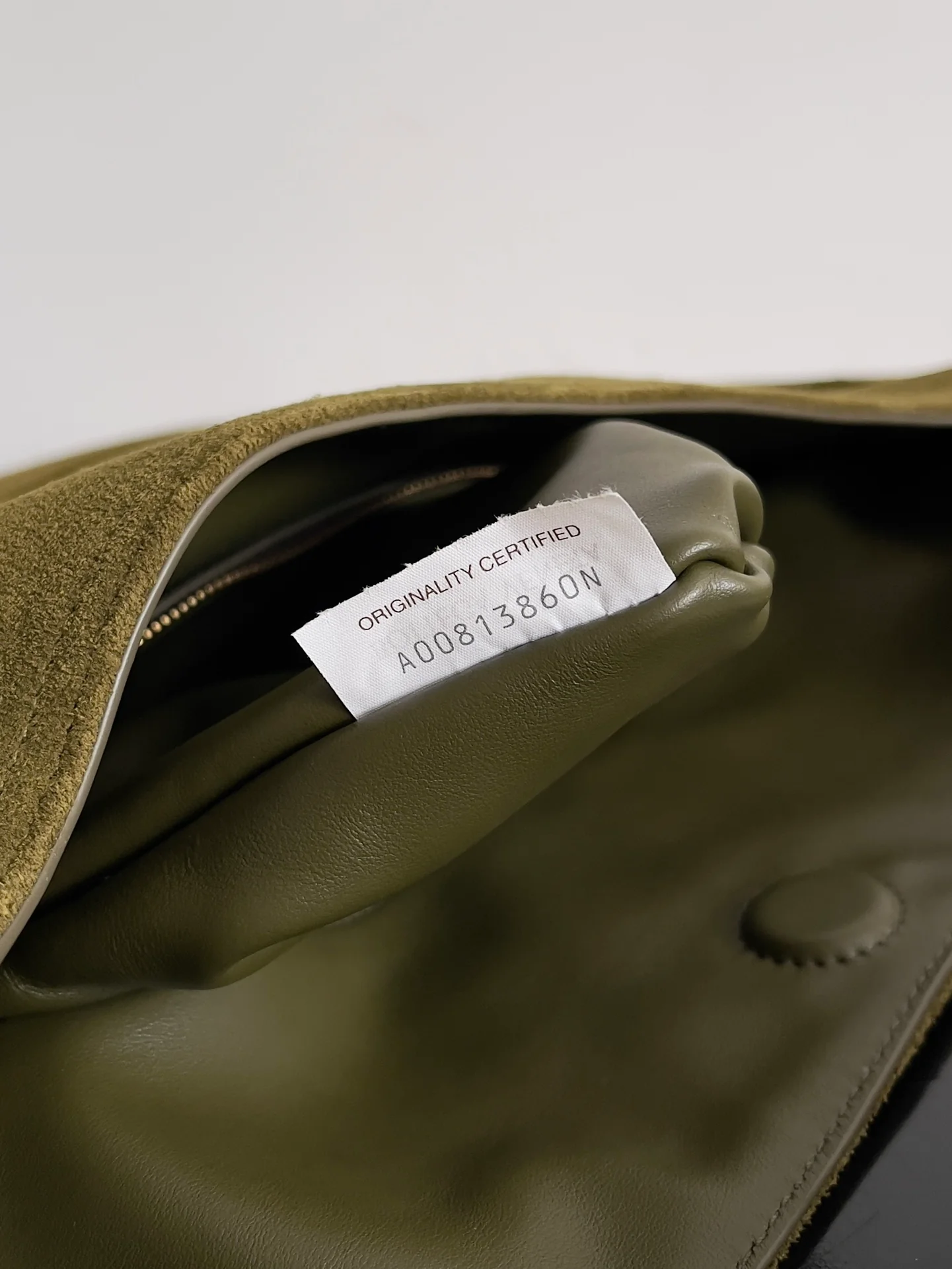 Сумка-тоут BV через плечо - Замша - Горчично-зеленый