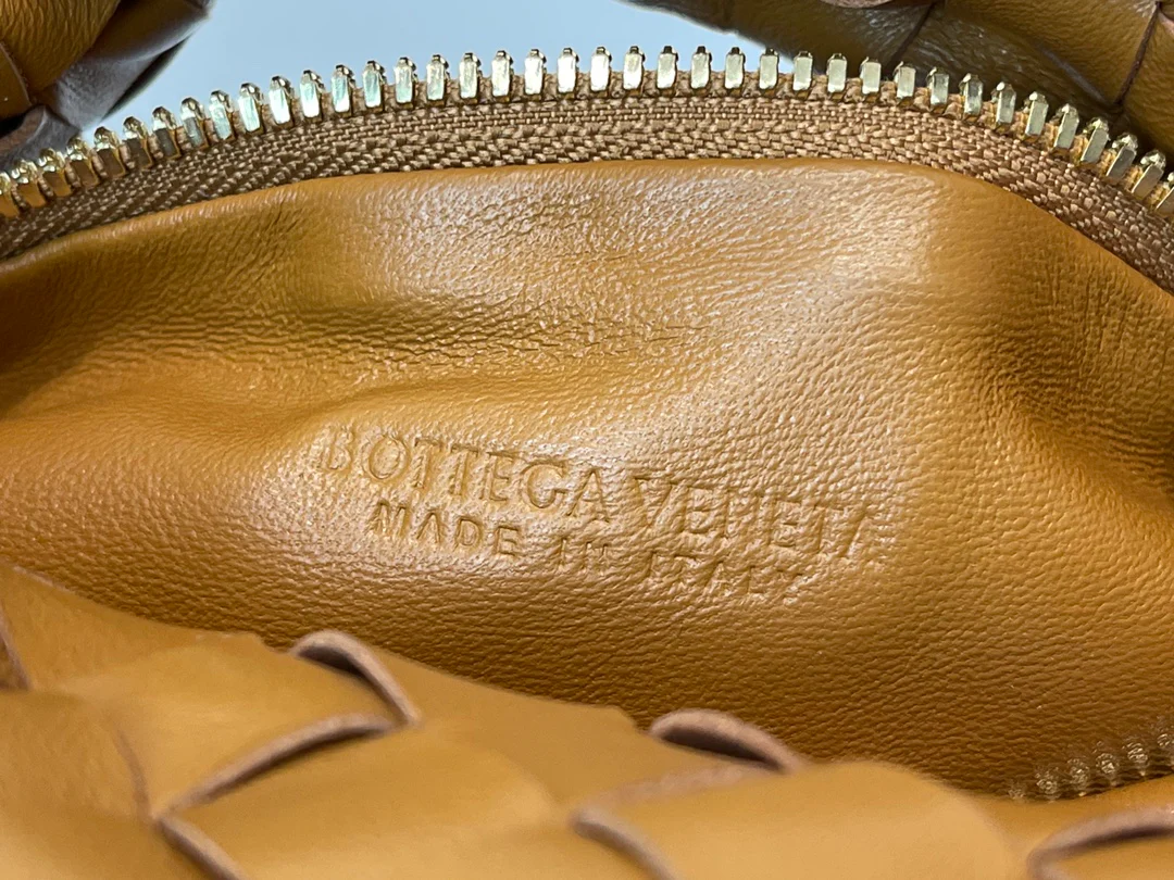 Сумка-круассан BV Mini Jodie, 27х9х23 см - 3 шт.