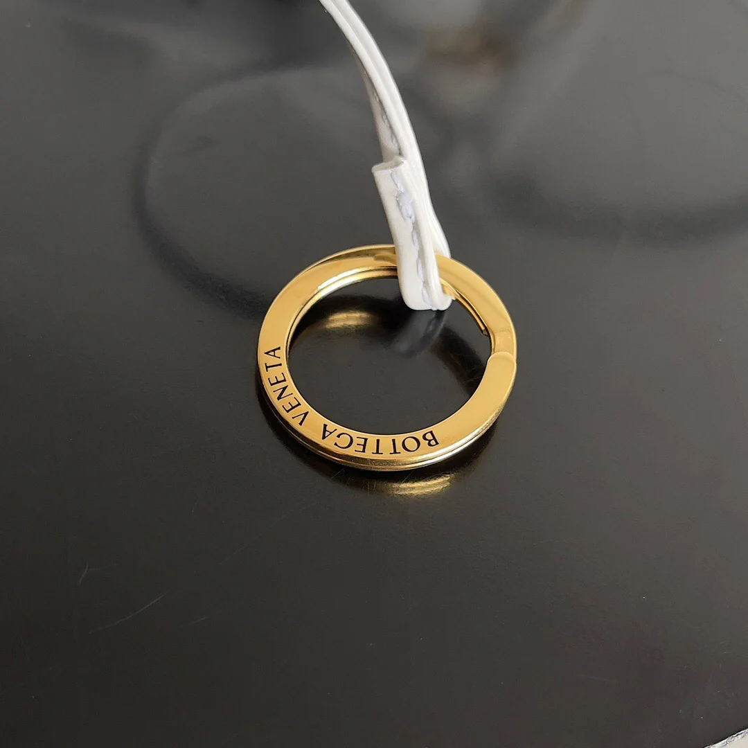 Складная сумка с застежкой-петлей BV - белая