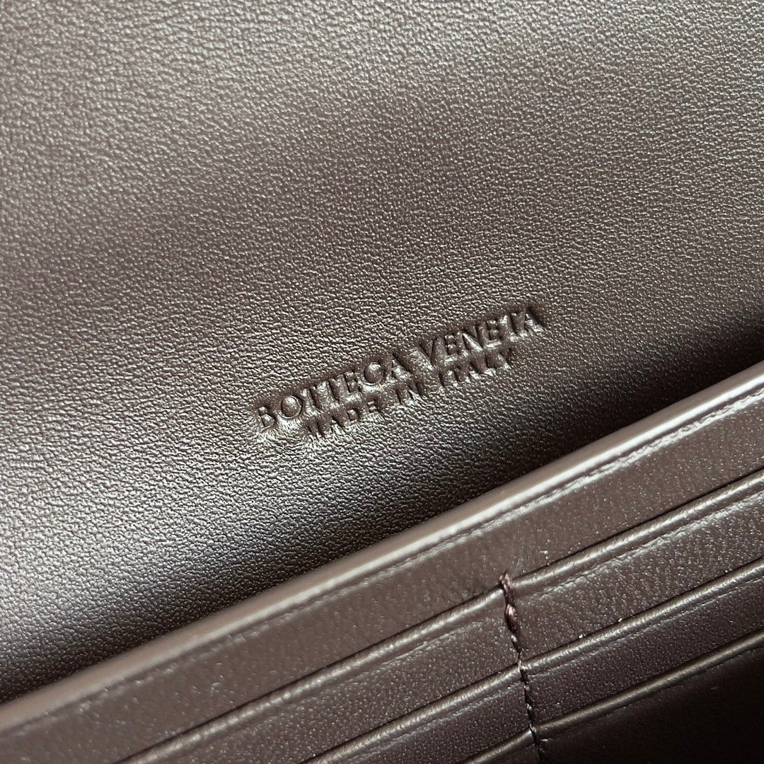 Клатч BV-andiamo-clutch-змеиная кожа