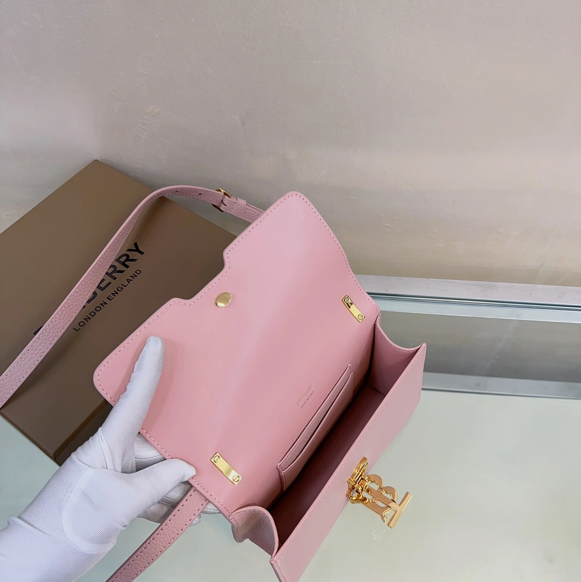 Сумка Burberry Robin - сумка через плечо/клатч - розовая