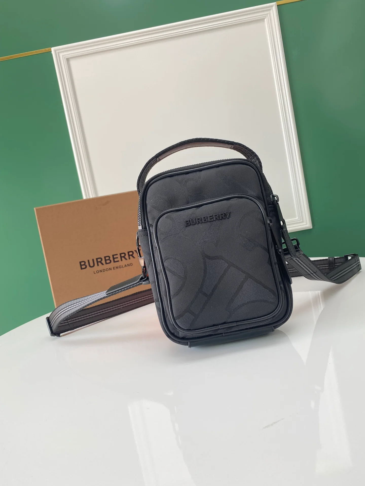 Burberry - Новейшая стильная сумка через плечо - 1