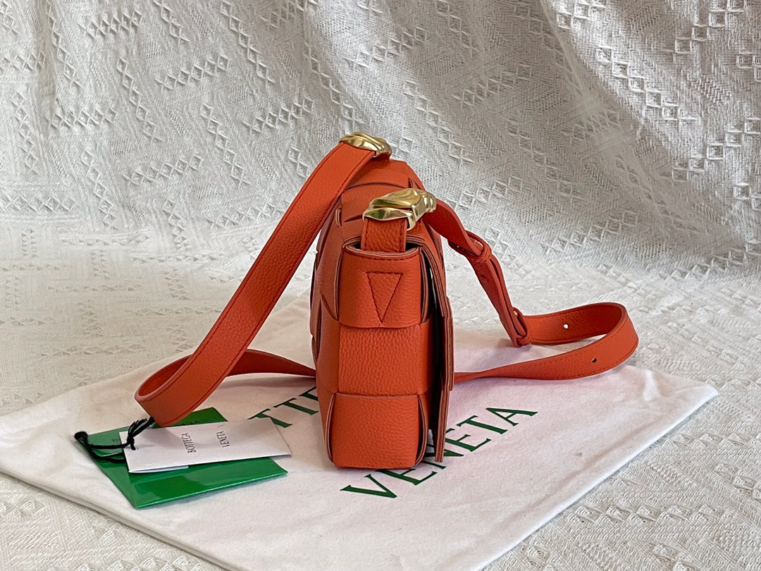 Кассета BV - зернистая телячья кожа - подкладка из телячьей кожи - 23x15x5 - 5 см - 1