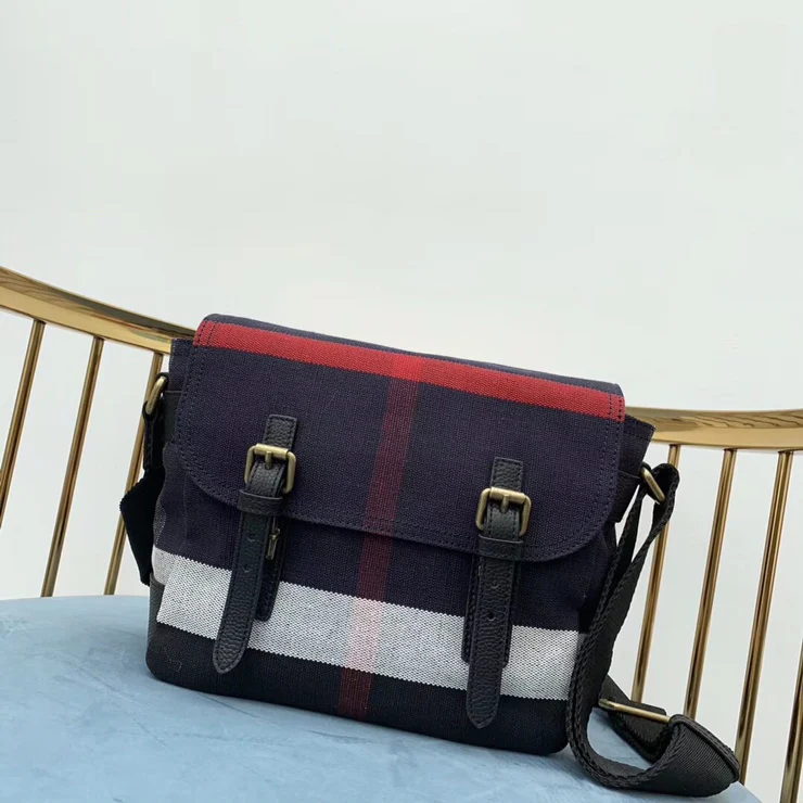 Burberry - Унисекс - Сумка-мессенджер в британском стиле - Синяя - Средний размер