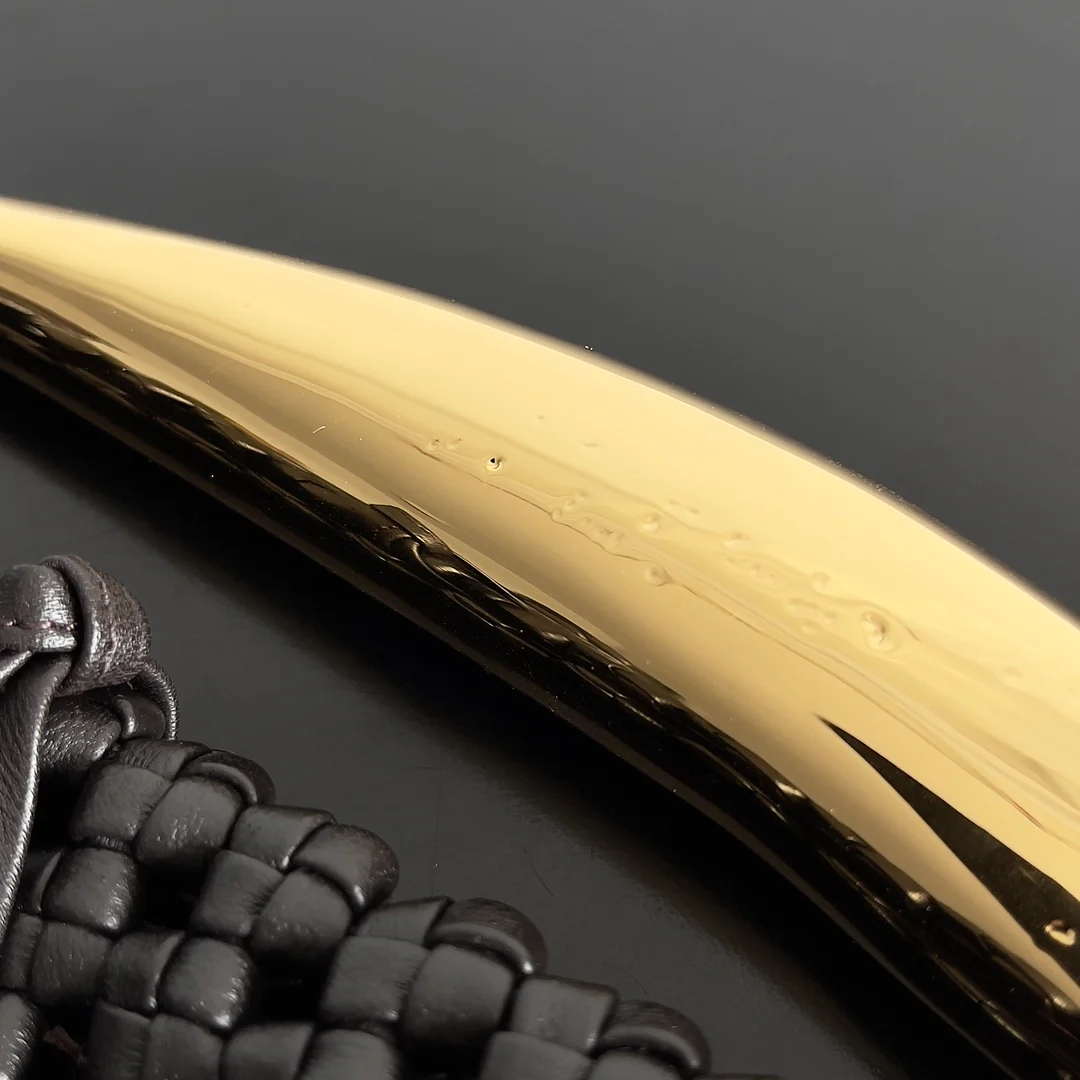 BV - Кожа с узлами - Плетеная сардина - Сумка - Черная