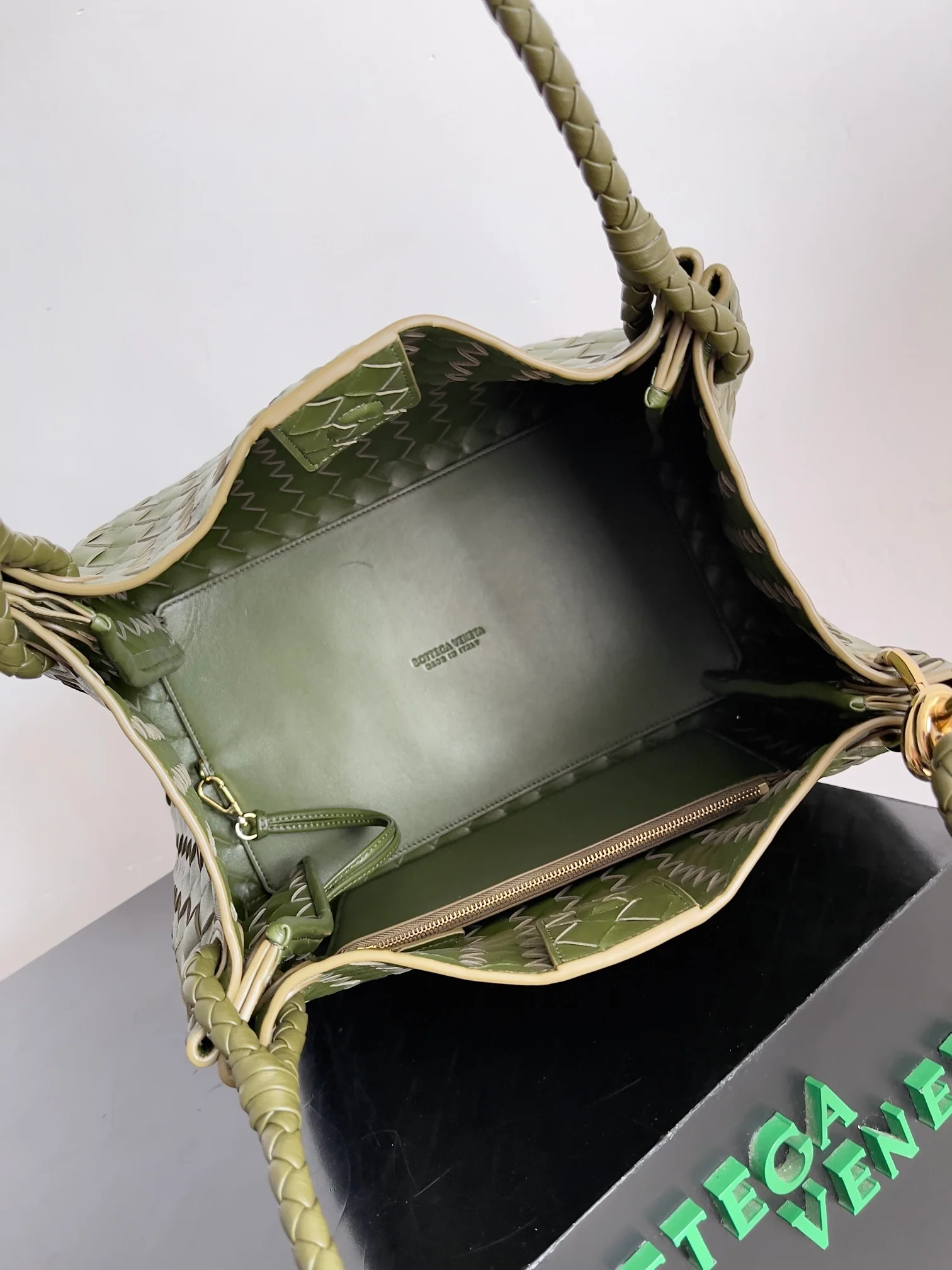 Сумка BV Andiamo Parachute - Зеленый