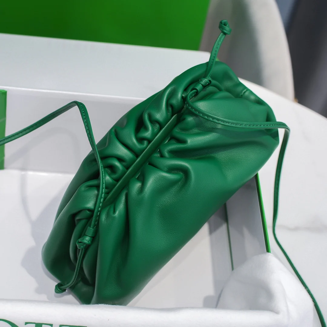 Серия сумок BV-pouch - Сумка Cloud - Телячья кожа - 23x13x8 см - 2 шт.