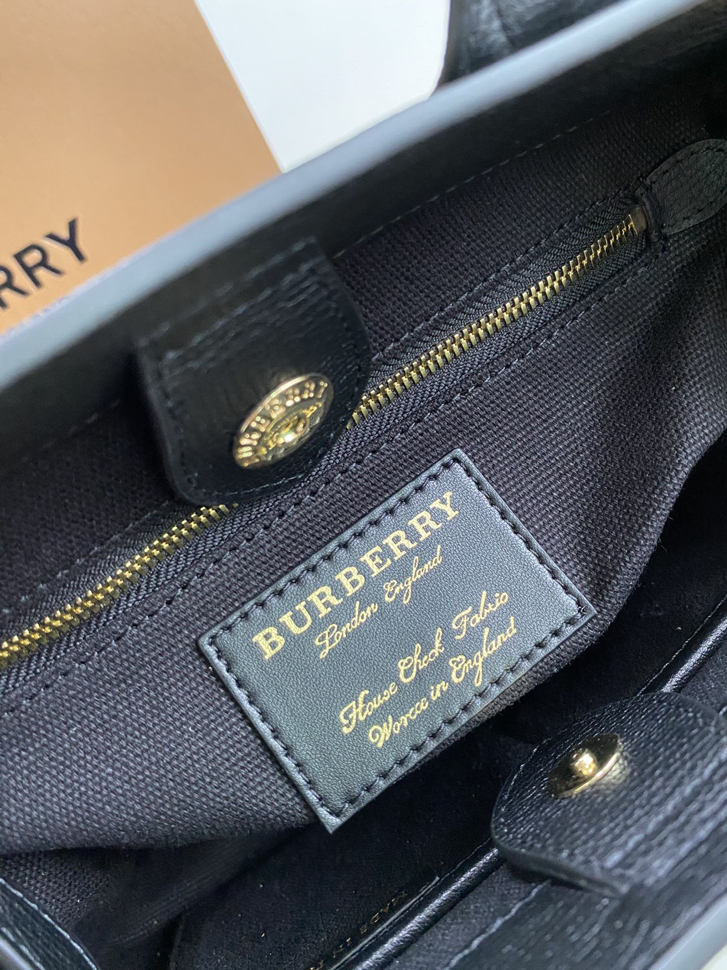 Сумка-тоут Burberry The Banner, маленькая, черная, 1 шт.