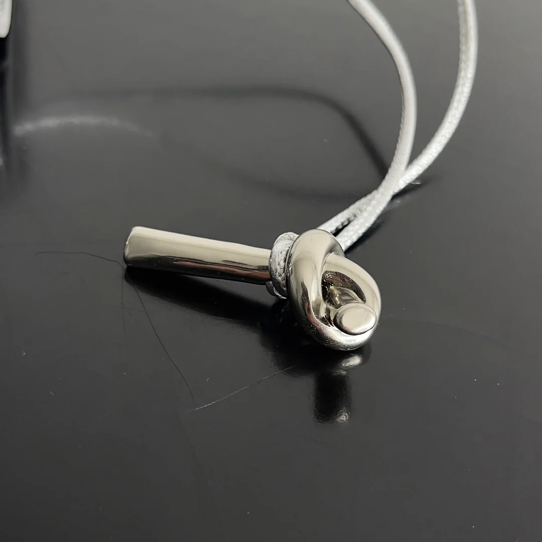 Вечерняя сумочка BV - серебристая