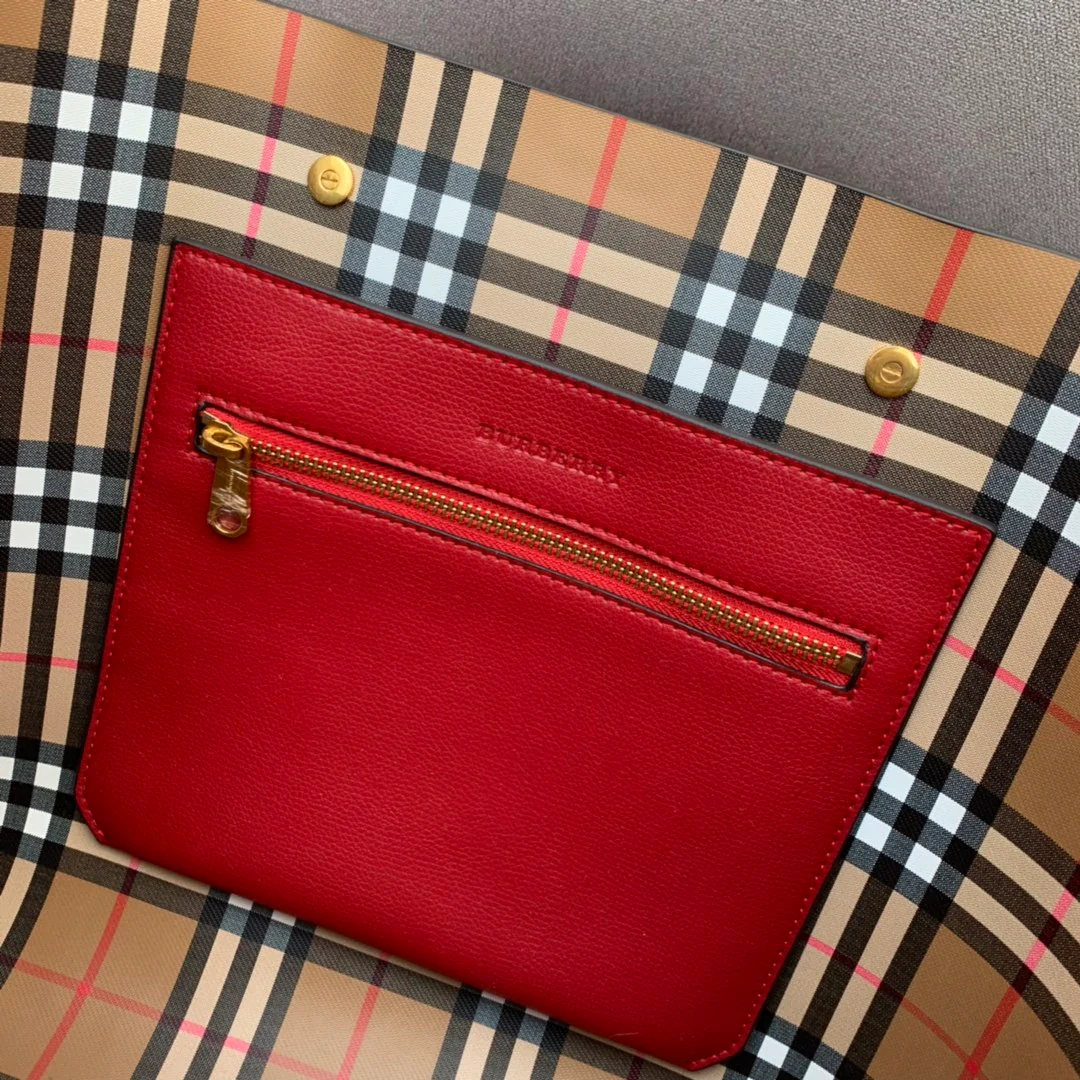 Burberry - Новинка - Винтаж - Ретро - Сумка-шоппер - Красная