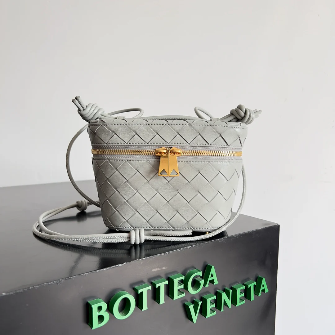 Сумка-бокс BV на молнии - серая