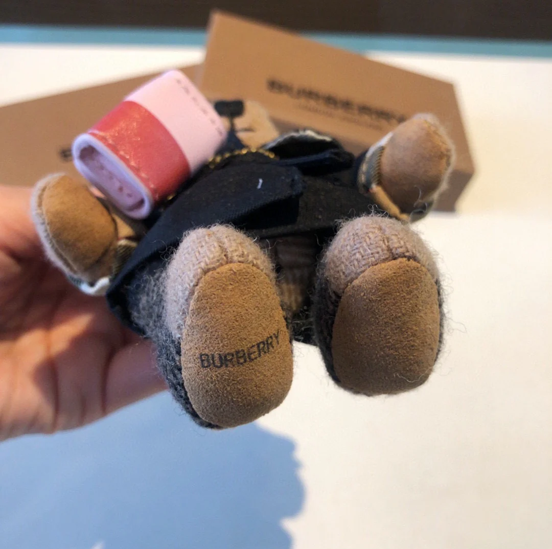 Burberry - Подвеска в виде медведя в виде тренча - Черная