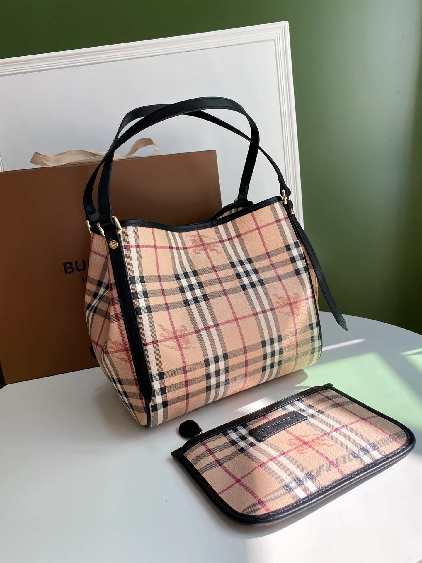 Сумка Burberry Classic для мамы и дочки - сумка для покупок