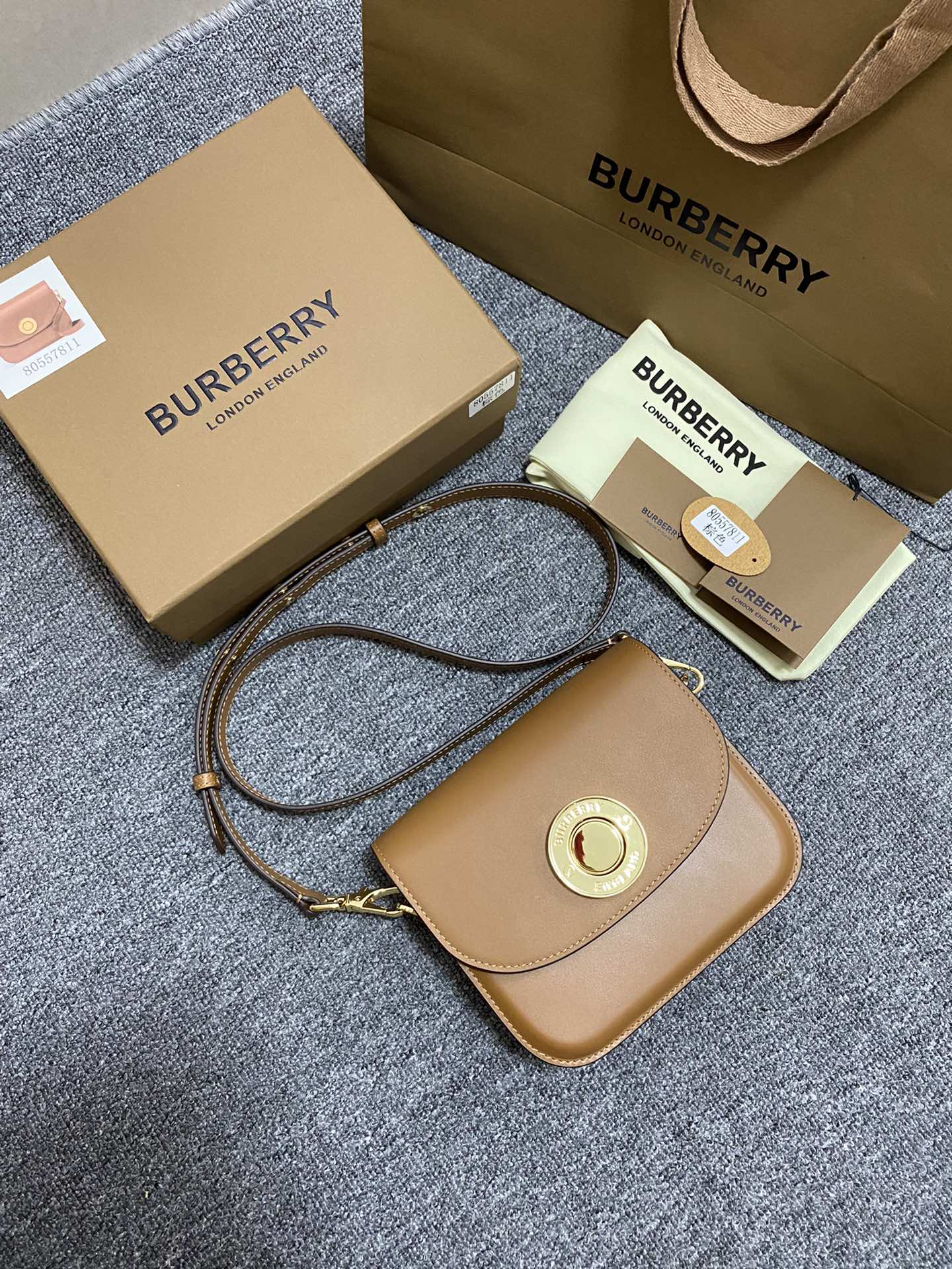 Сумка Burberry Elizabeth, маленькая, коричневая.