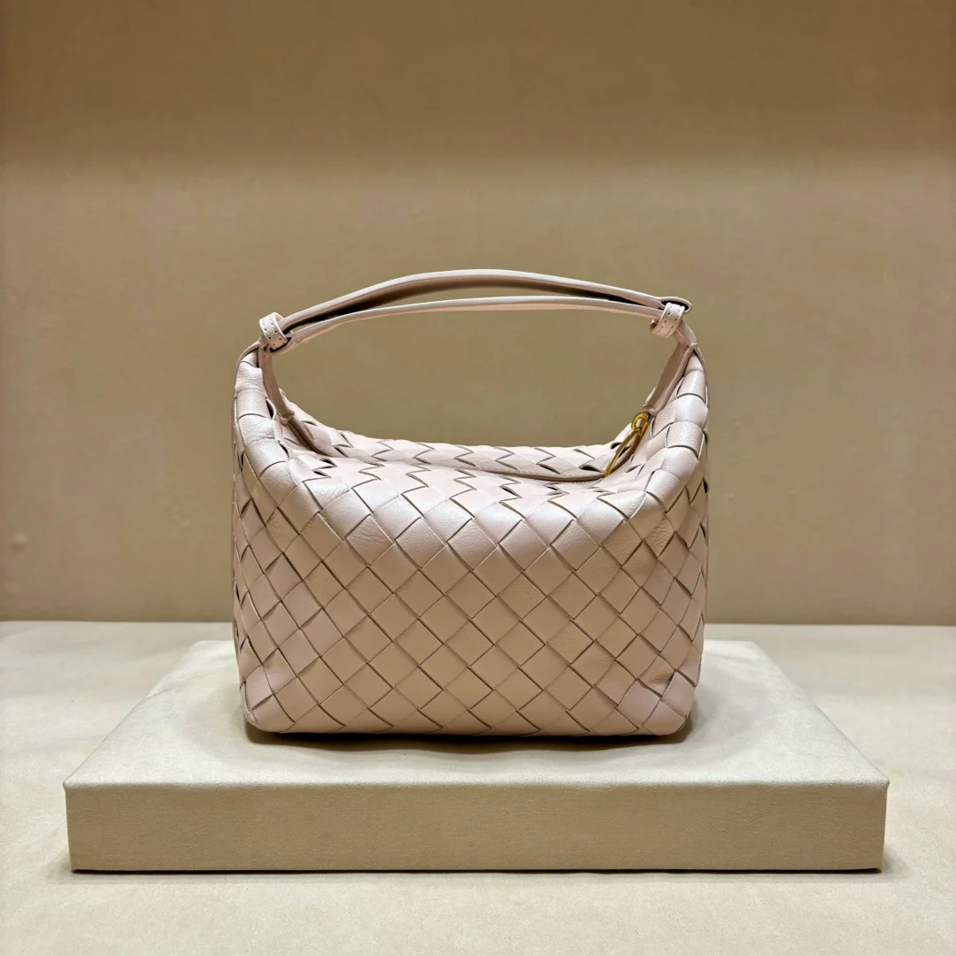 Сумка-бенто из кожи ягненка BV-Nappa - розовый