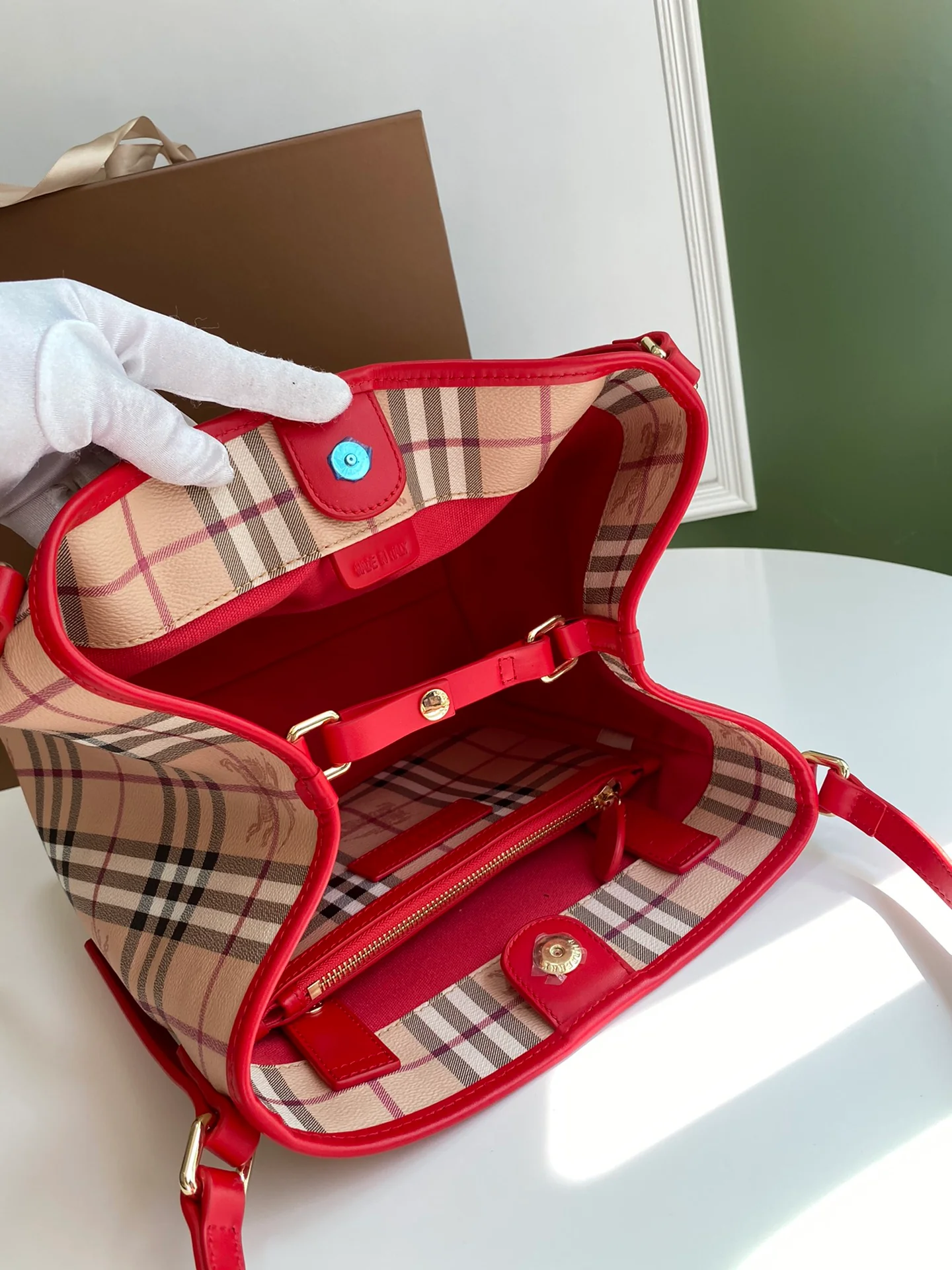 Классическая сумка Burberry для мамы и дочки - сумка-шоппер - красная