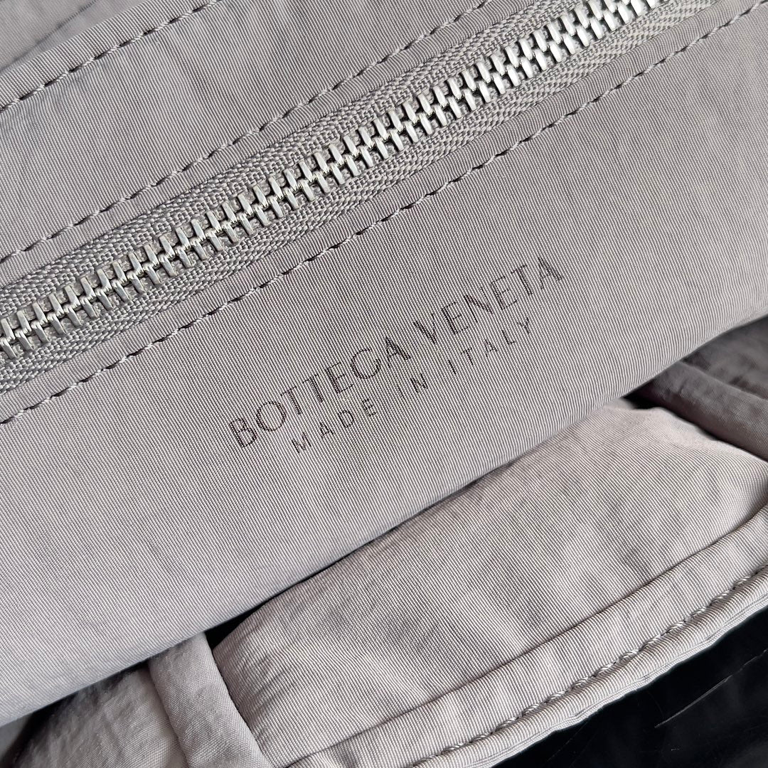 Спальный мешок BV Space Down, маленький, серый.