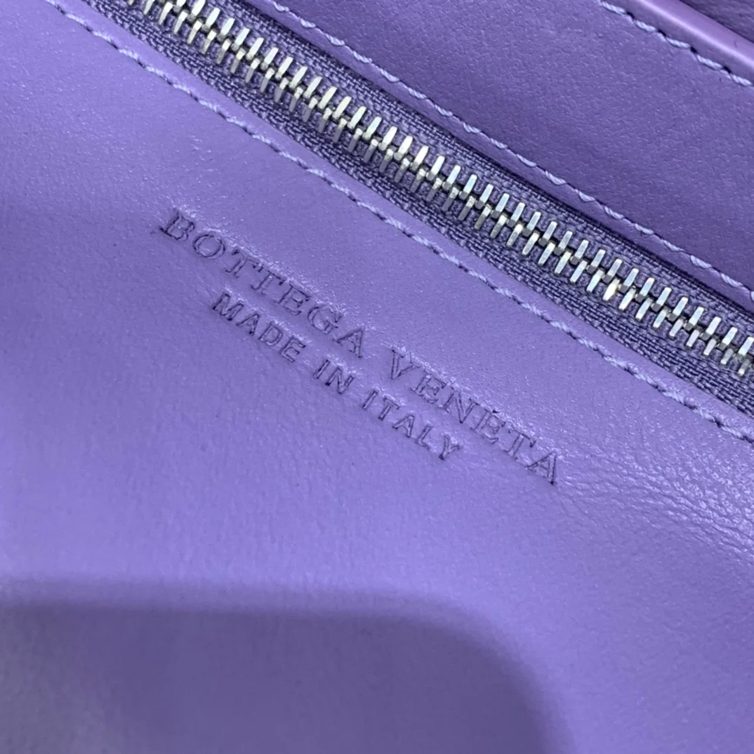 Сумка-мешок для кассет BV из плетеной кожи/подушка/телячья кожа/26х18х8 см/6