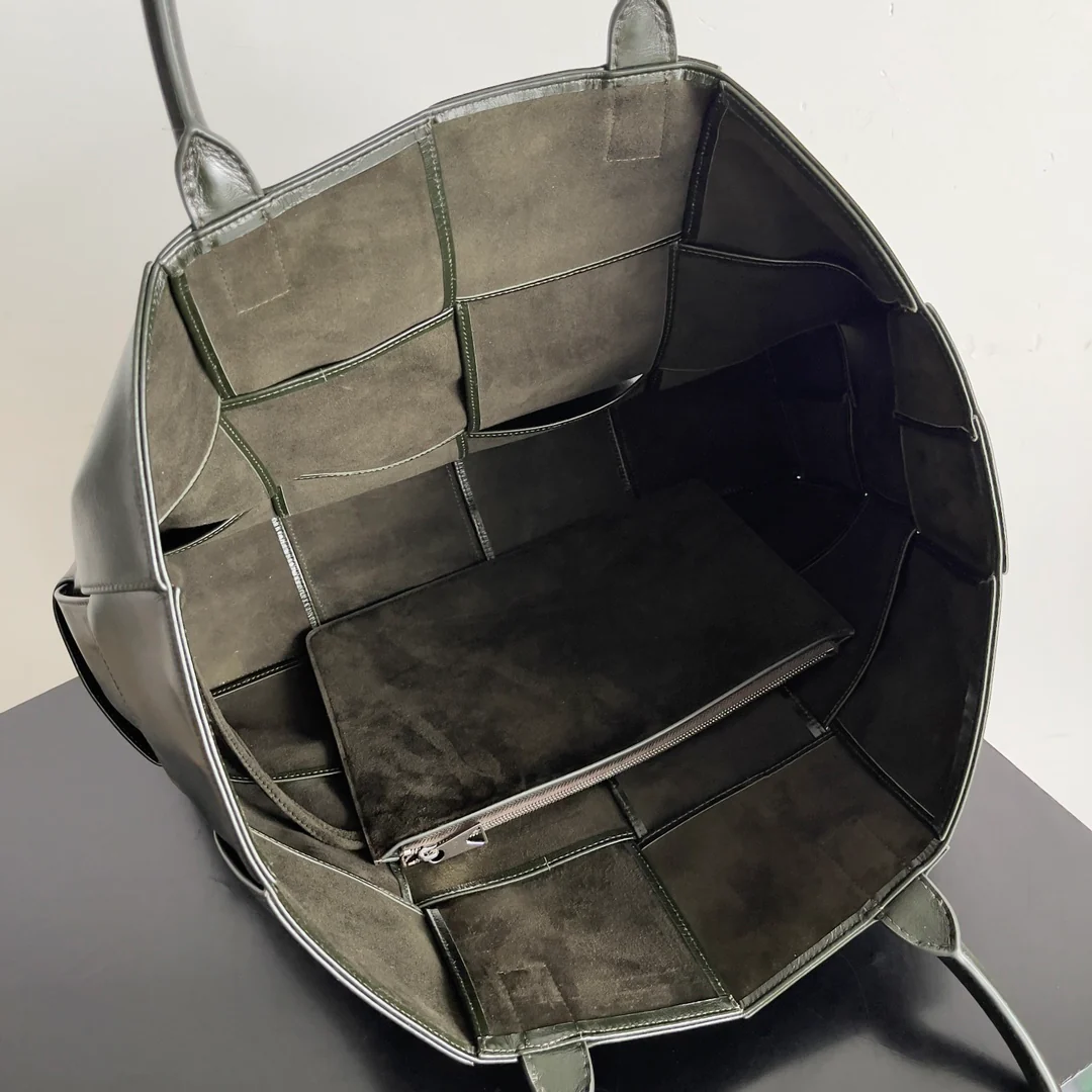 BV - Сумка-тоут из вощеной кожи - Черная - 1