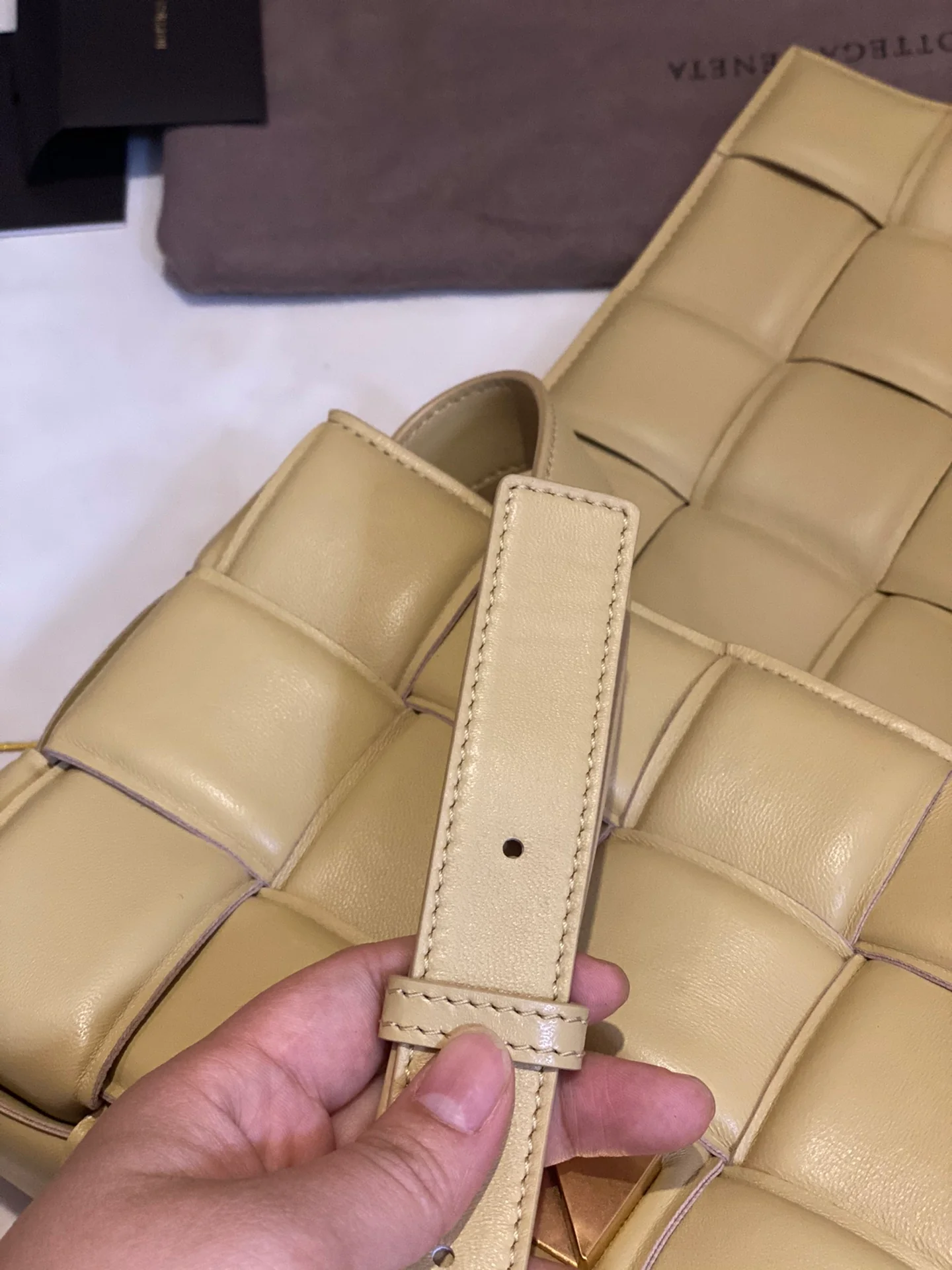 Чехол для кассет BV из плетеной кожи/держатель для карт/яичная кожа/25х15х4 см