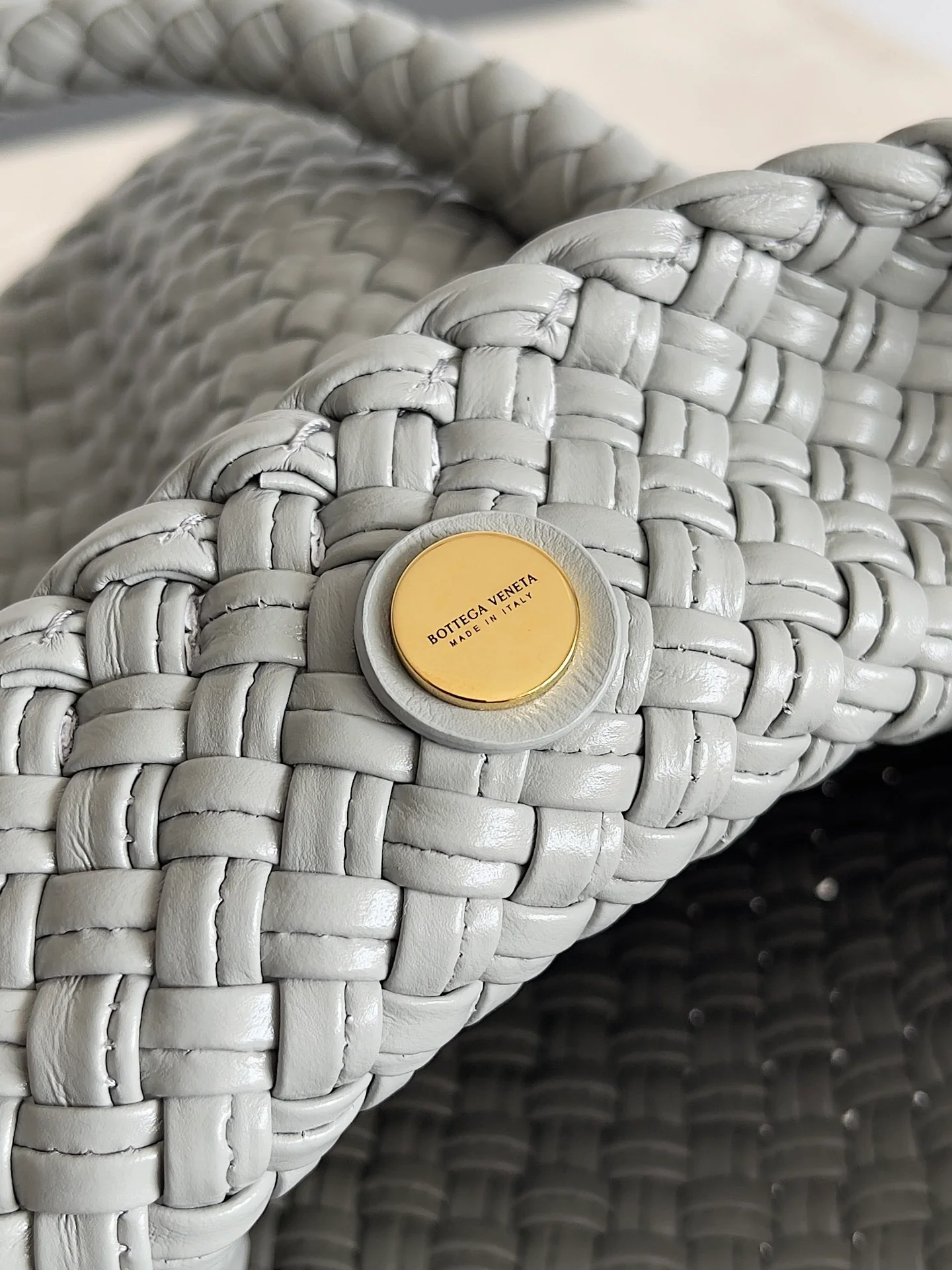 BV - Сумка с плетеными ручками - Серая