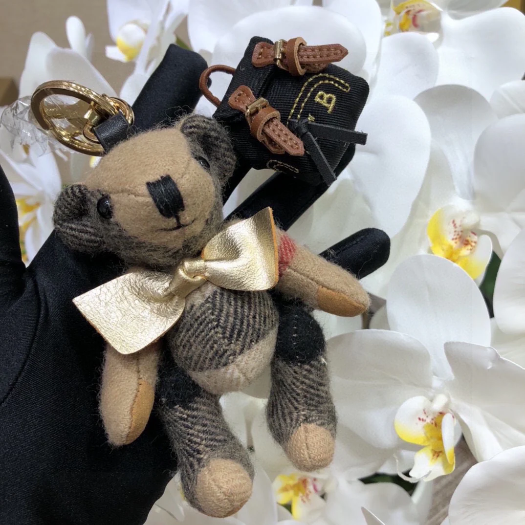 Брелок в виде медведя для рюкзака Burberry