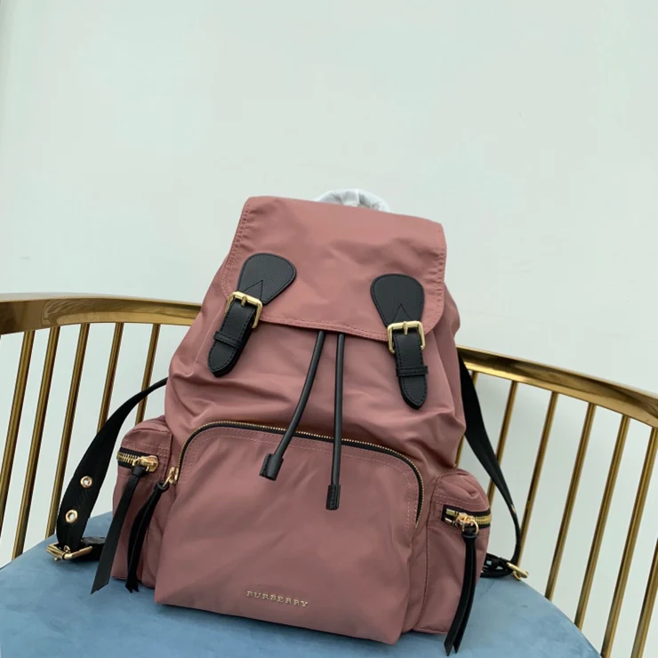 Рюкзак Burberry в стиле милитари - розовый
