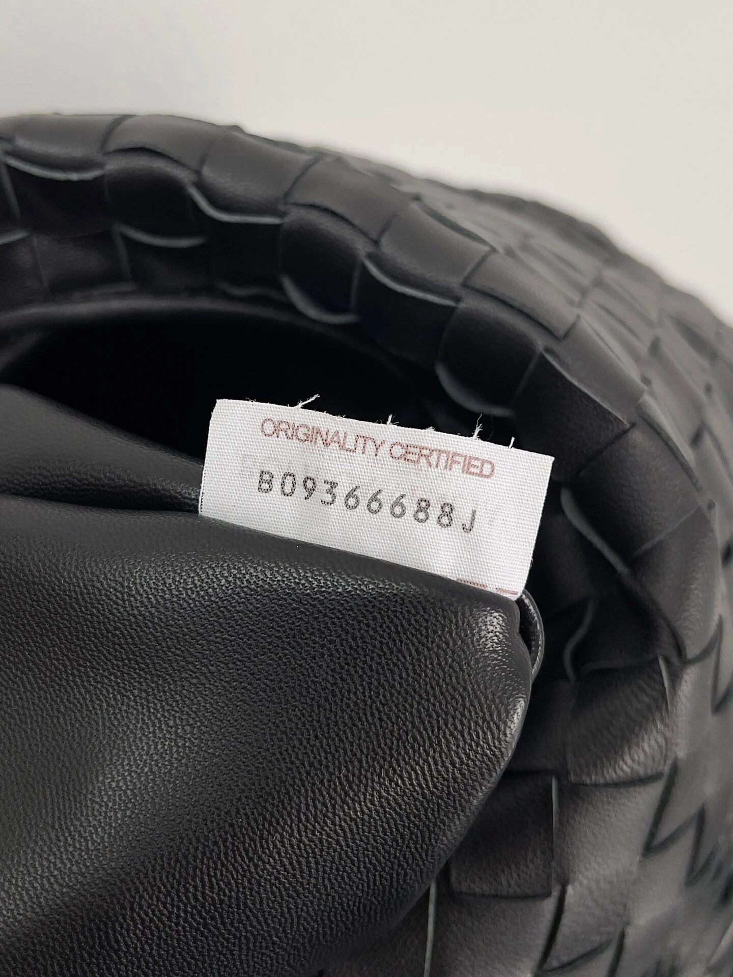 Сумка через плечо BV из замши - Очень большая - Черная