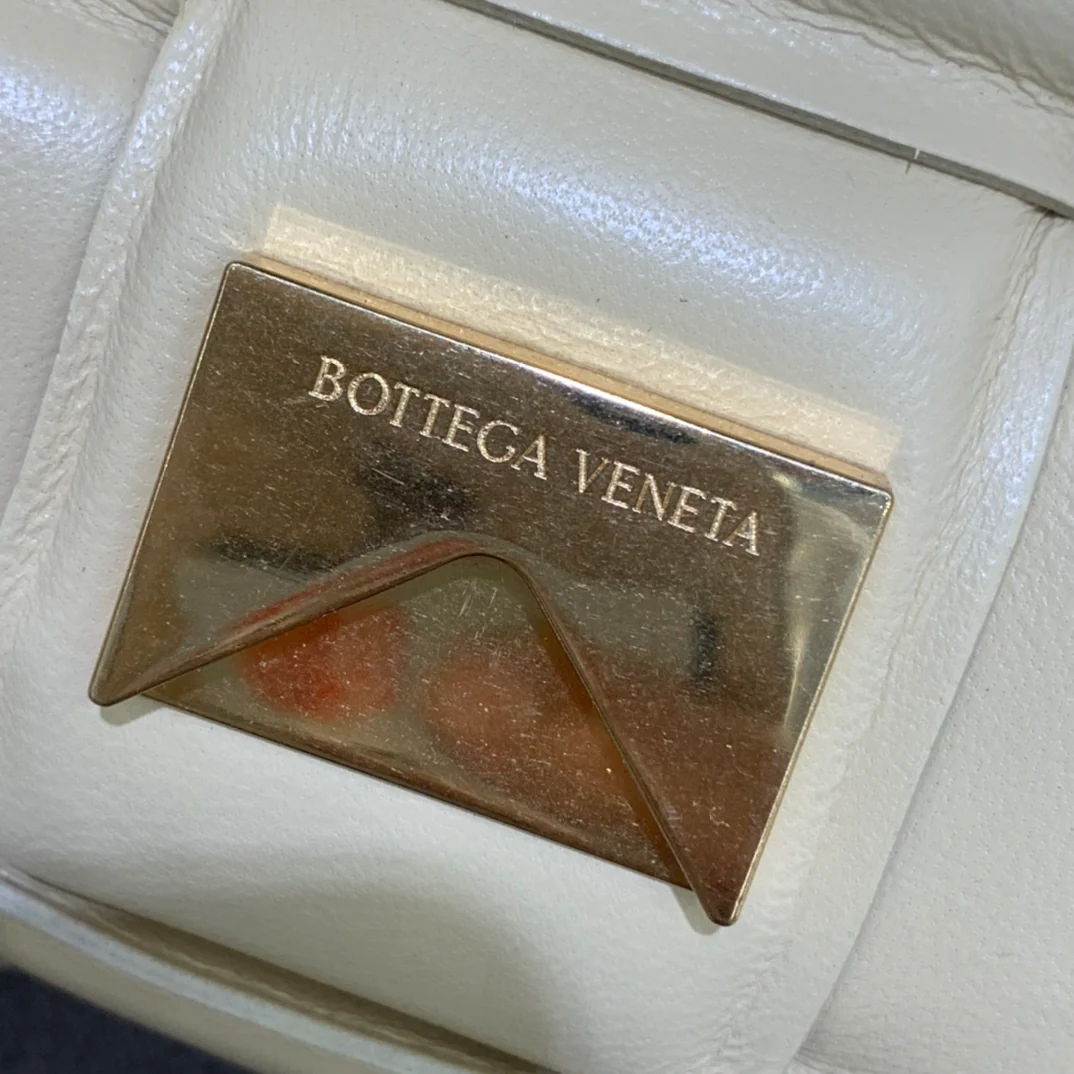 Сумка-подушка BV Veneta - Телячья кожа - 26x18x8 см