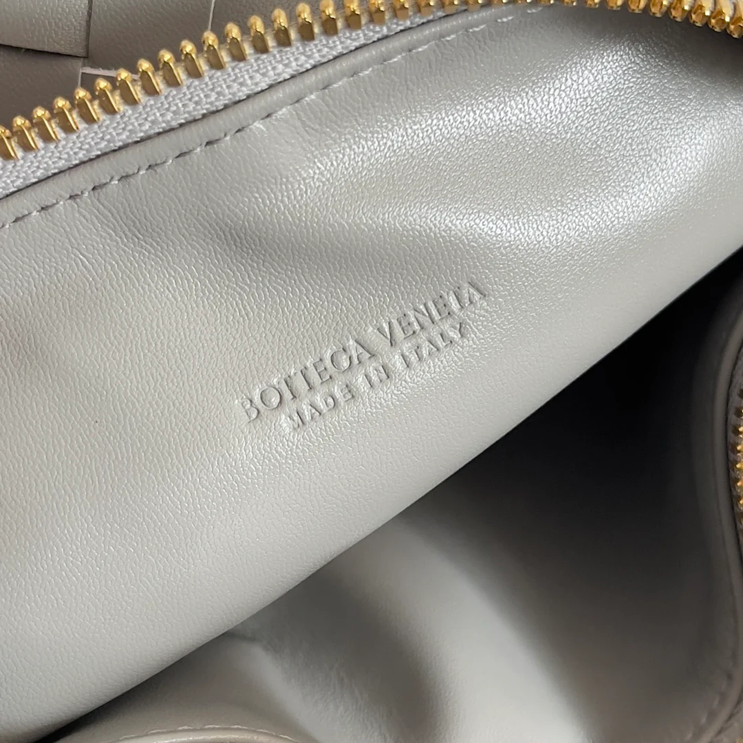 Сумка-бенто BV-Nappa из овечьей кожи - серая