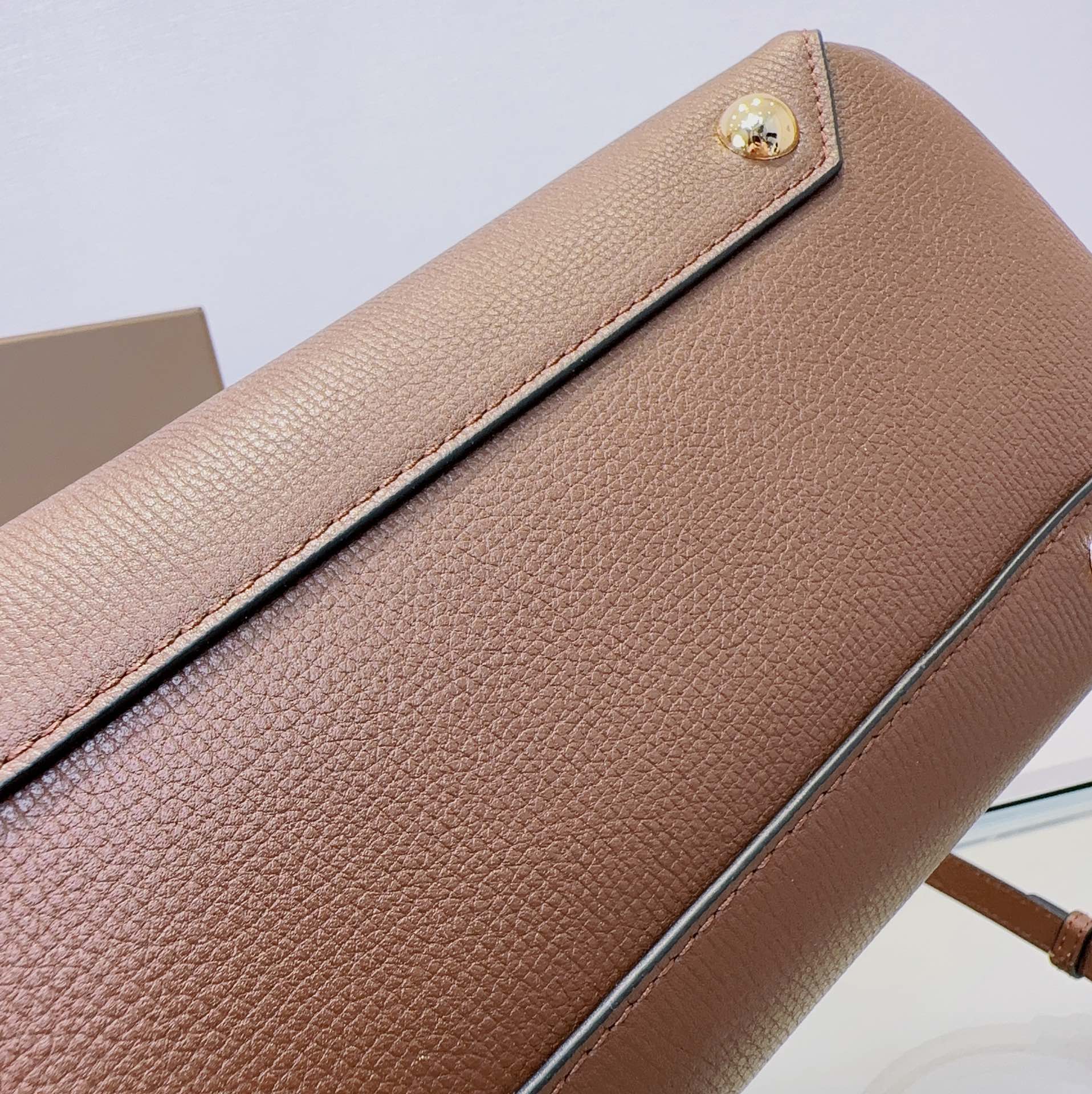 Сумка Burberry The Banner, 26 см, коричневая.