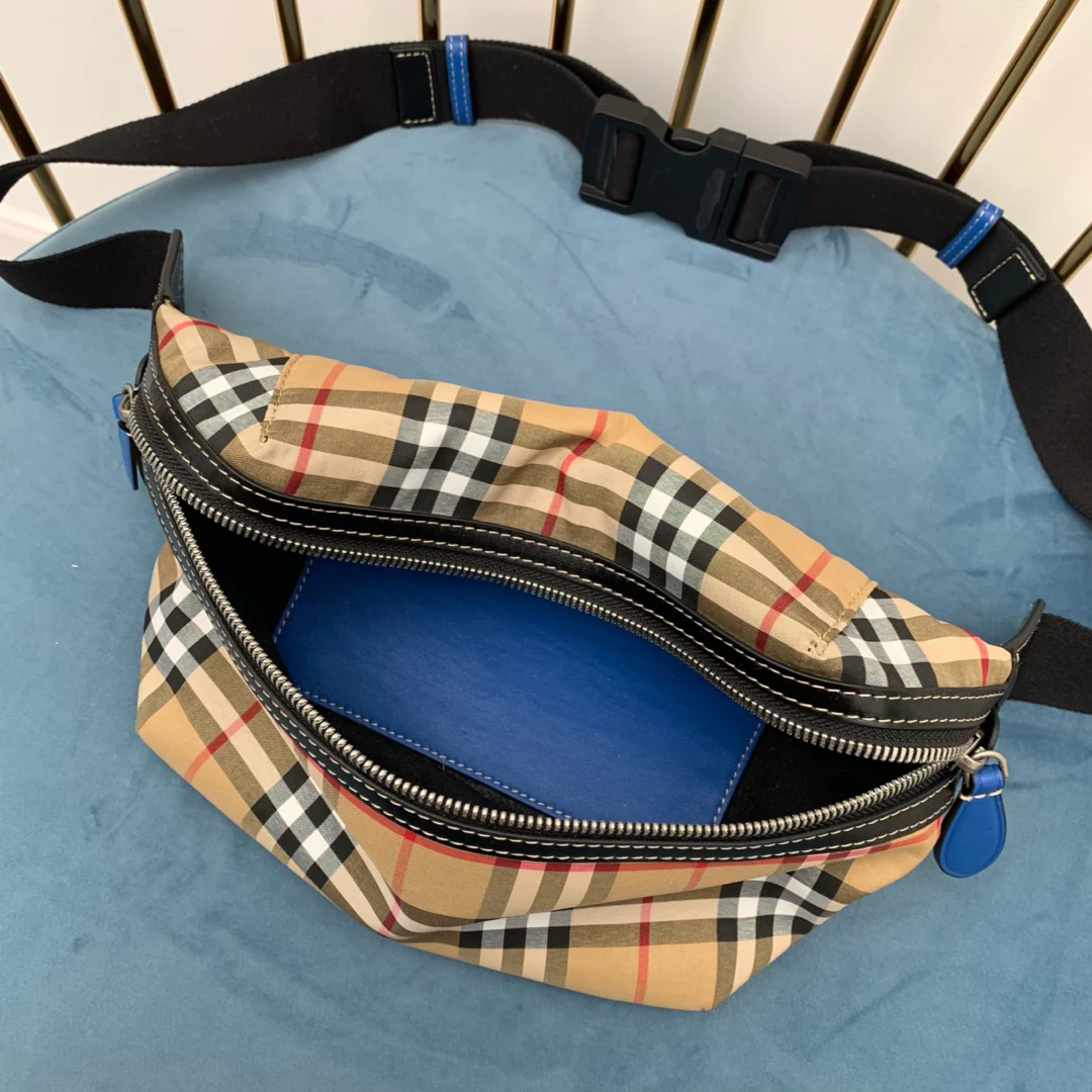 Burberry - Новая классическая клетчатая поясная сумка