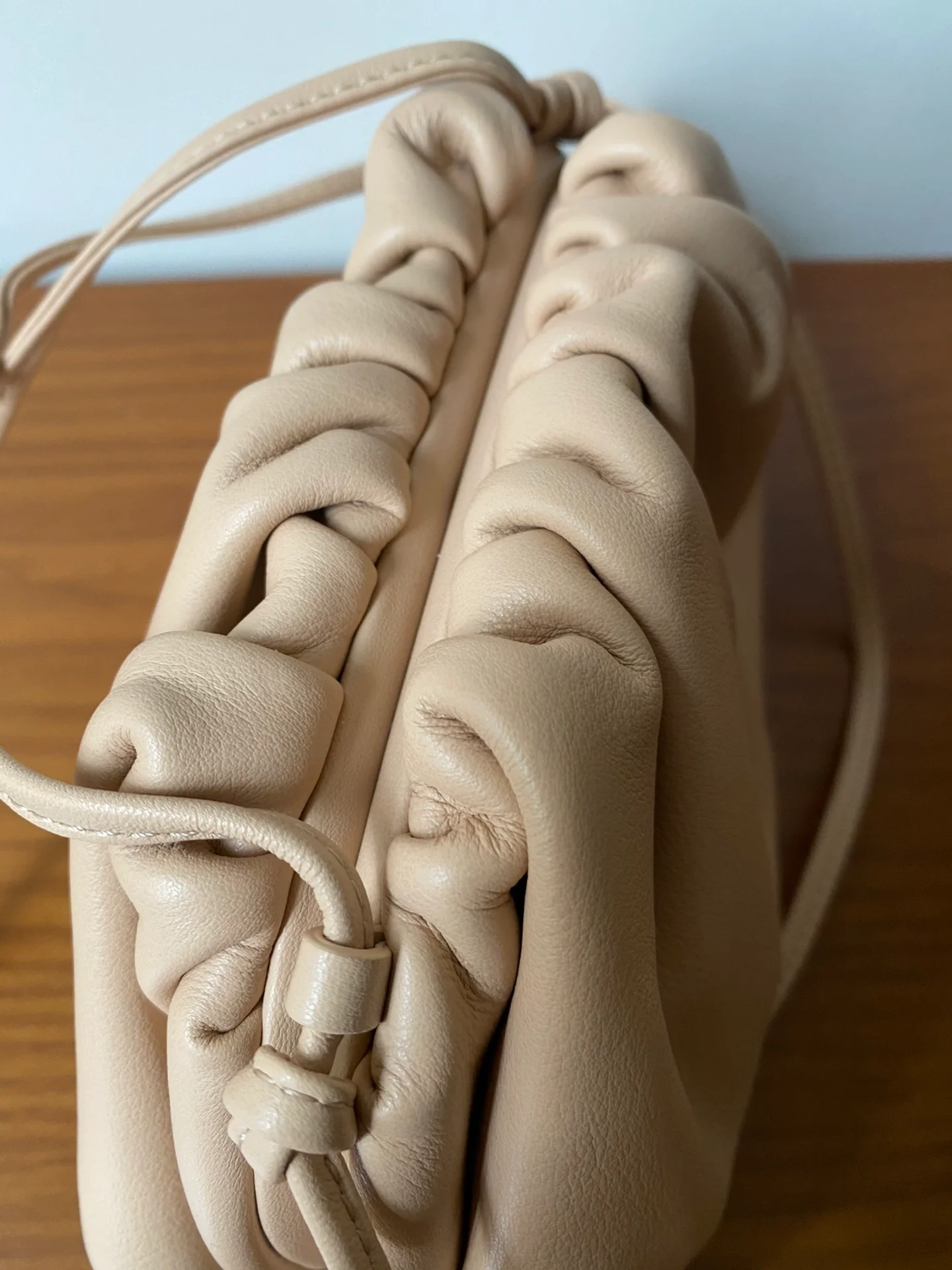 Сумка BV Cloud Bag - Кожа - 22x12x7 см - 8