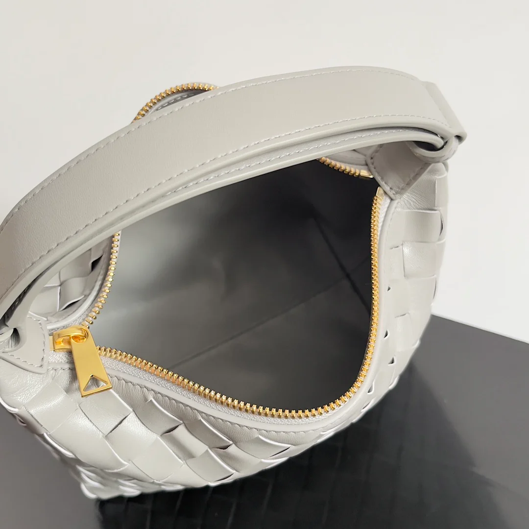 Сумка-бенто BV-Nappa из овечьей кожи - серая