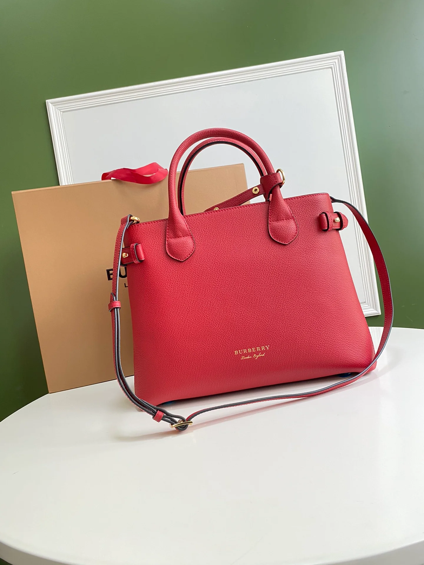 Сумка-тоут Burberry bbr-the-banner - красная