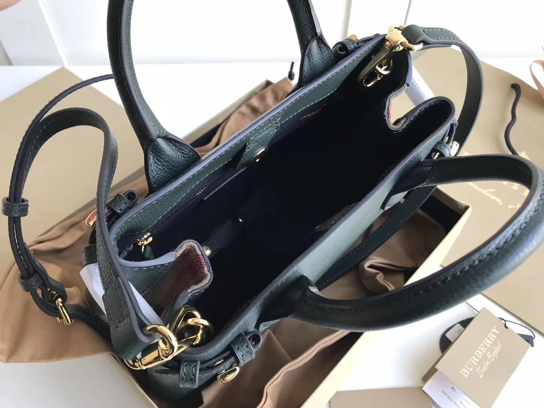 Сумка-тоут Burberry The Banner, маленькая, черная.