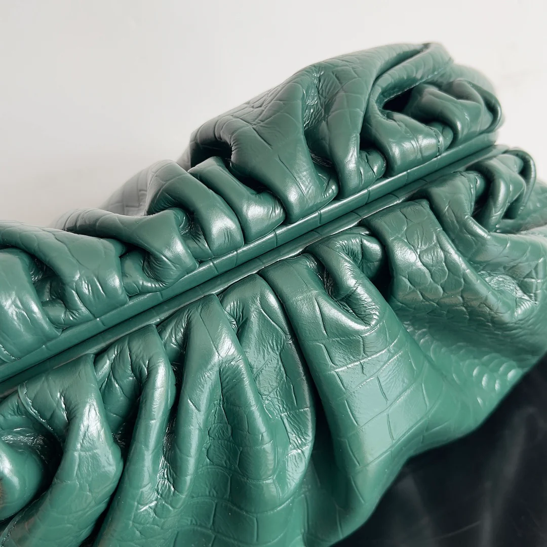 BV - Узор под крокодиловую кожу - Сумка-облако - Изумрудно-зеленый