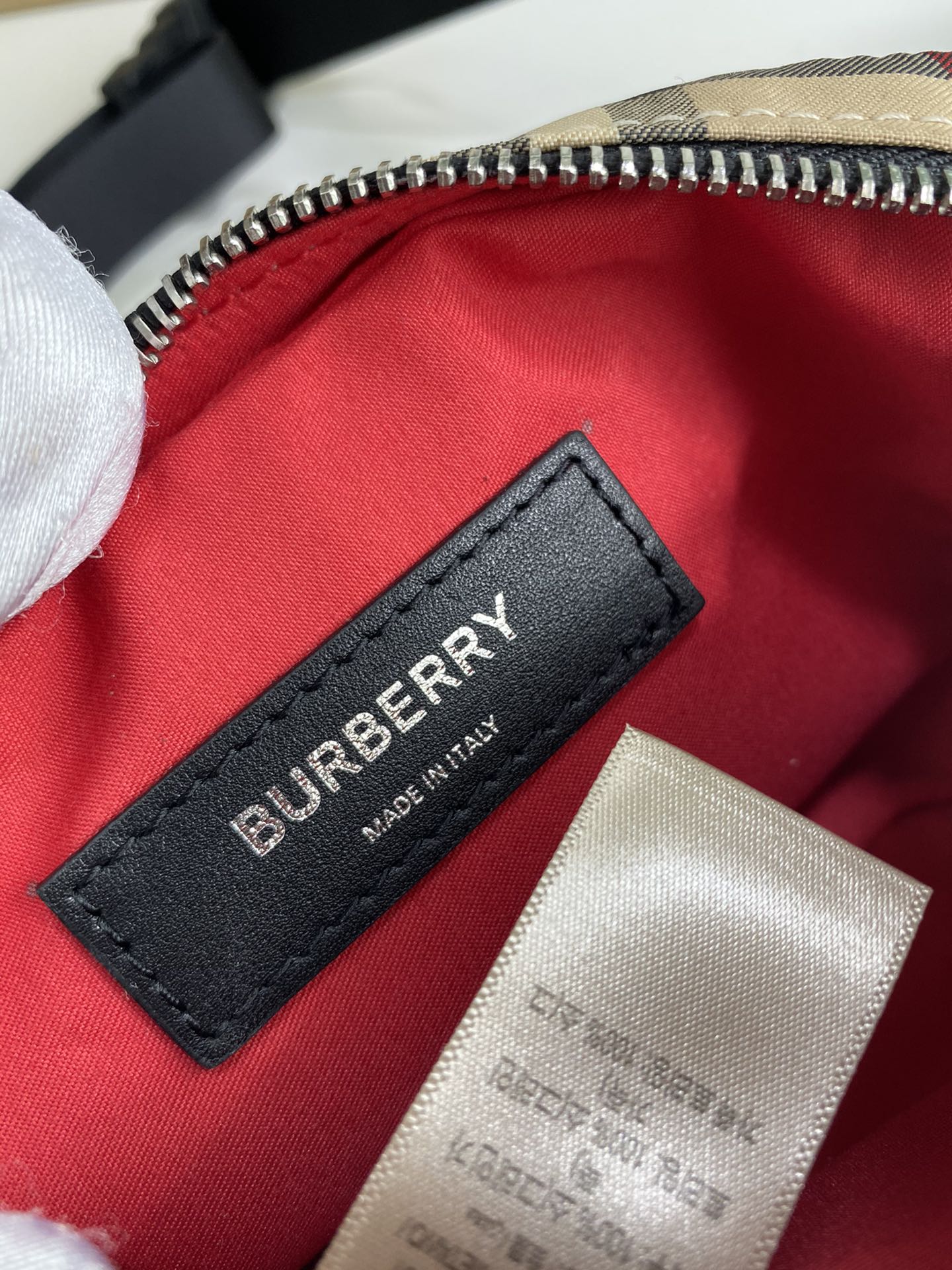 Поясная сумка Burberry в классическую клетку