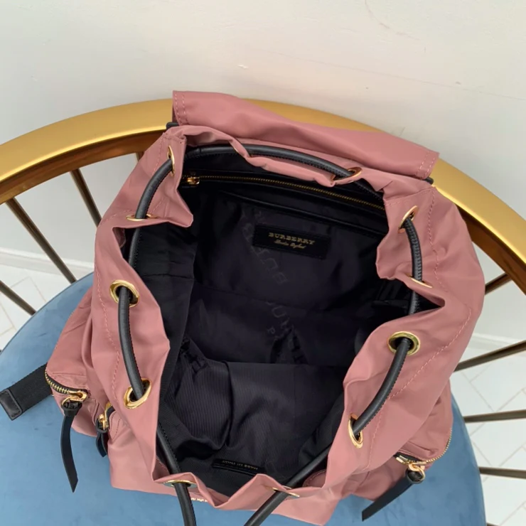Рюкзак Burberry в стиле милитари - розовый