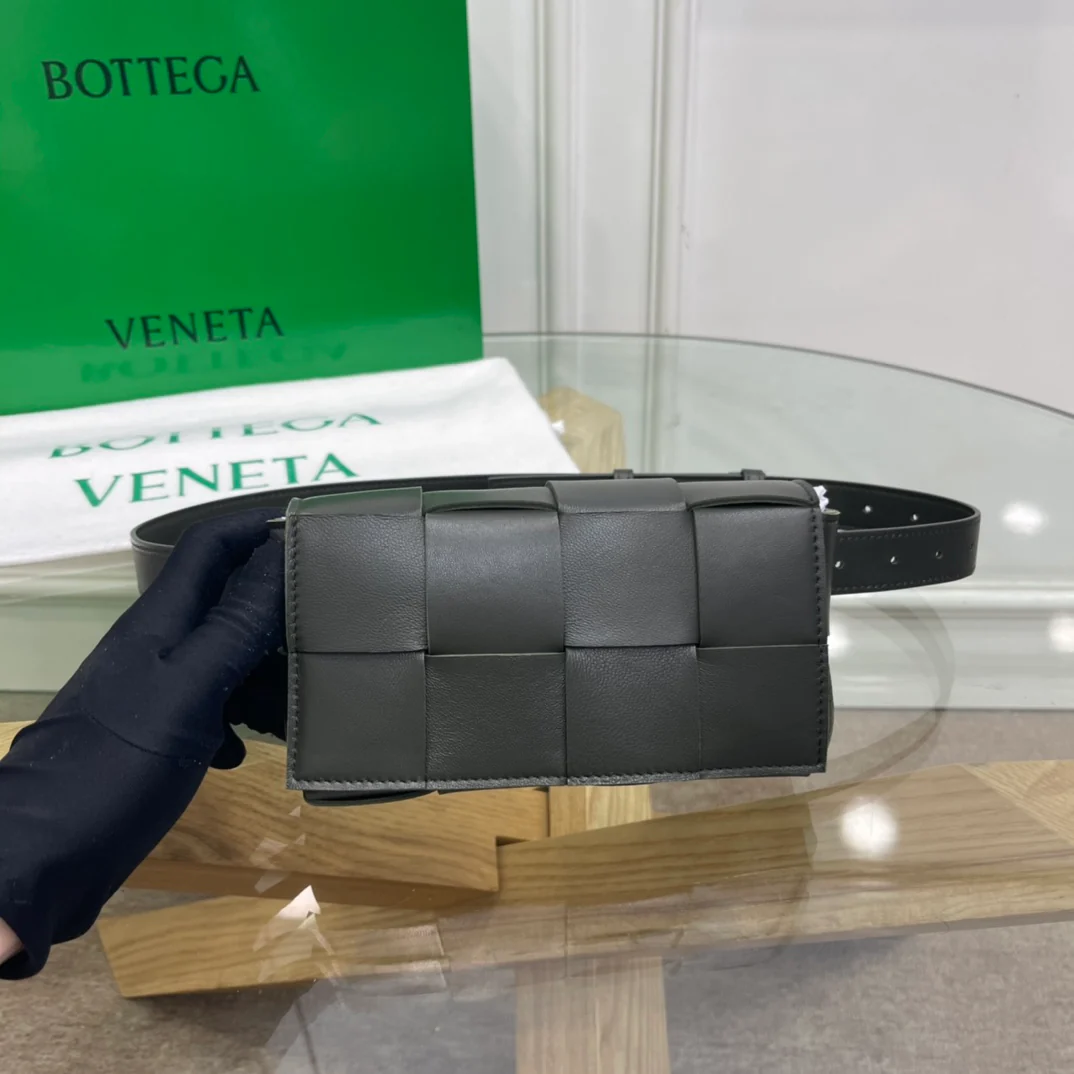 Поясная сумка BV из плетеной ткани, овечья кожа, 17 см, 5х9 см, 4 см.