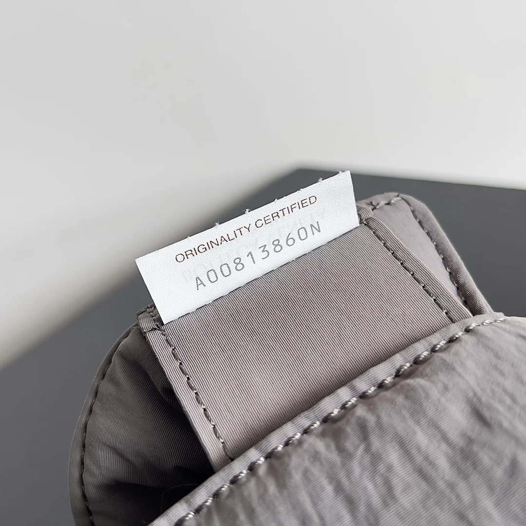 Спальный мешок BV Space Down, маленький, серый.