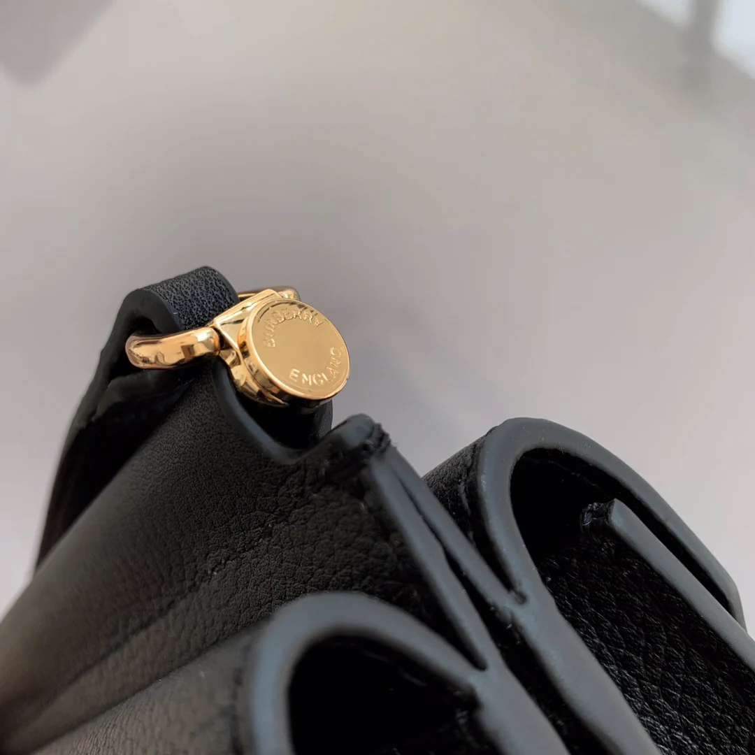 Сумка Burberry Title Talte, маленькая, черная.