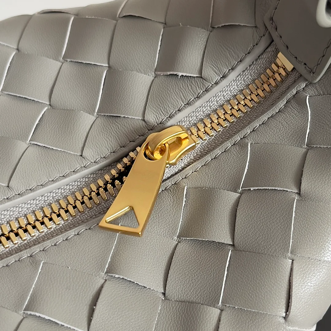 Сумка-бенто BV-Nappa из овечьей кожи - серая