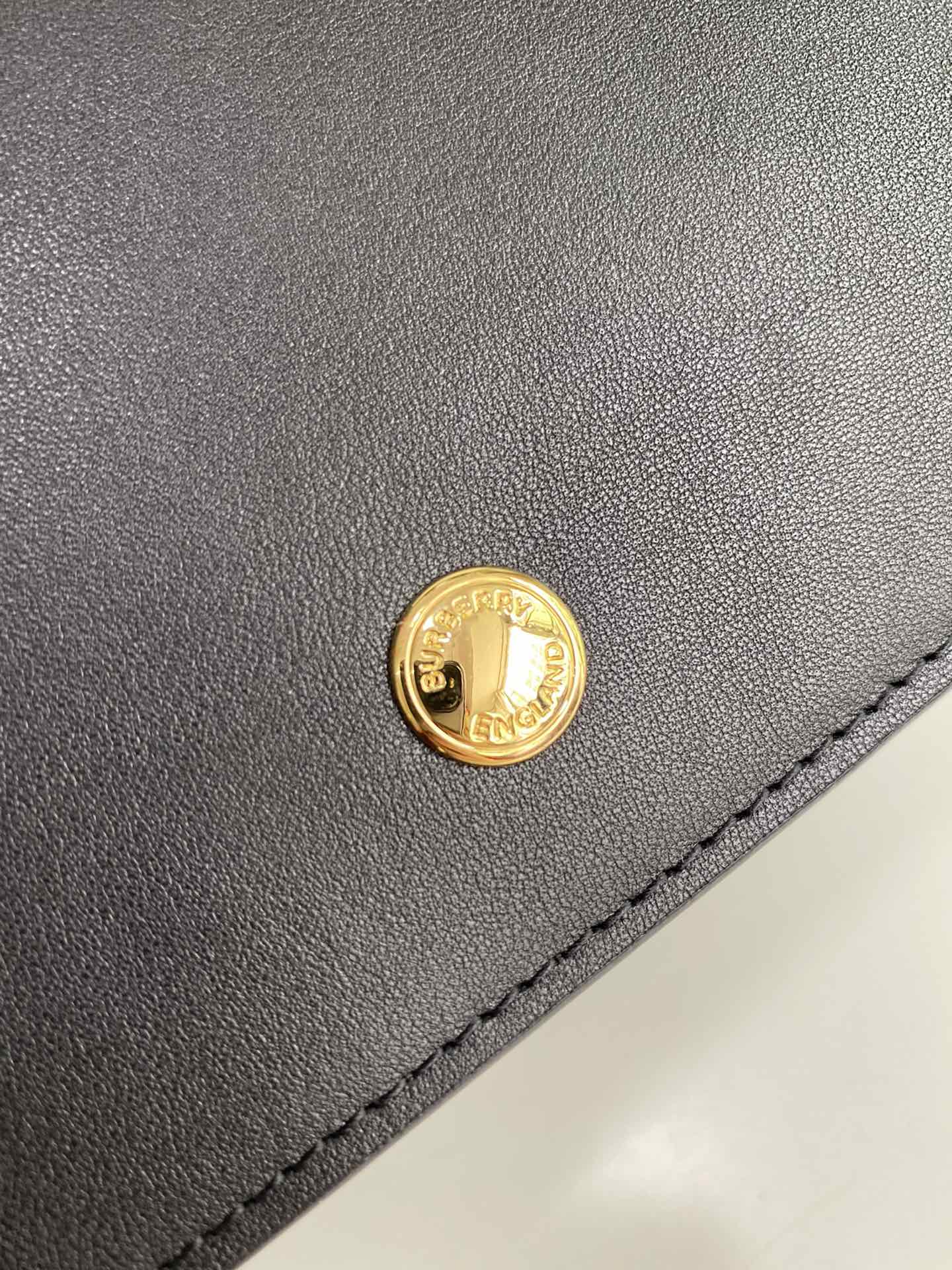 Винтажная кожаная сумка через плечо Burberry в клетку