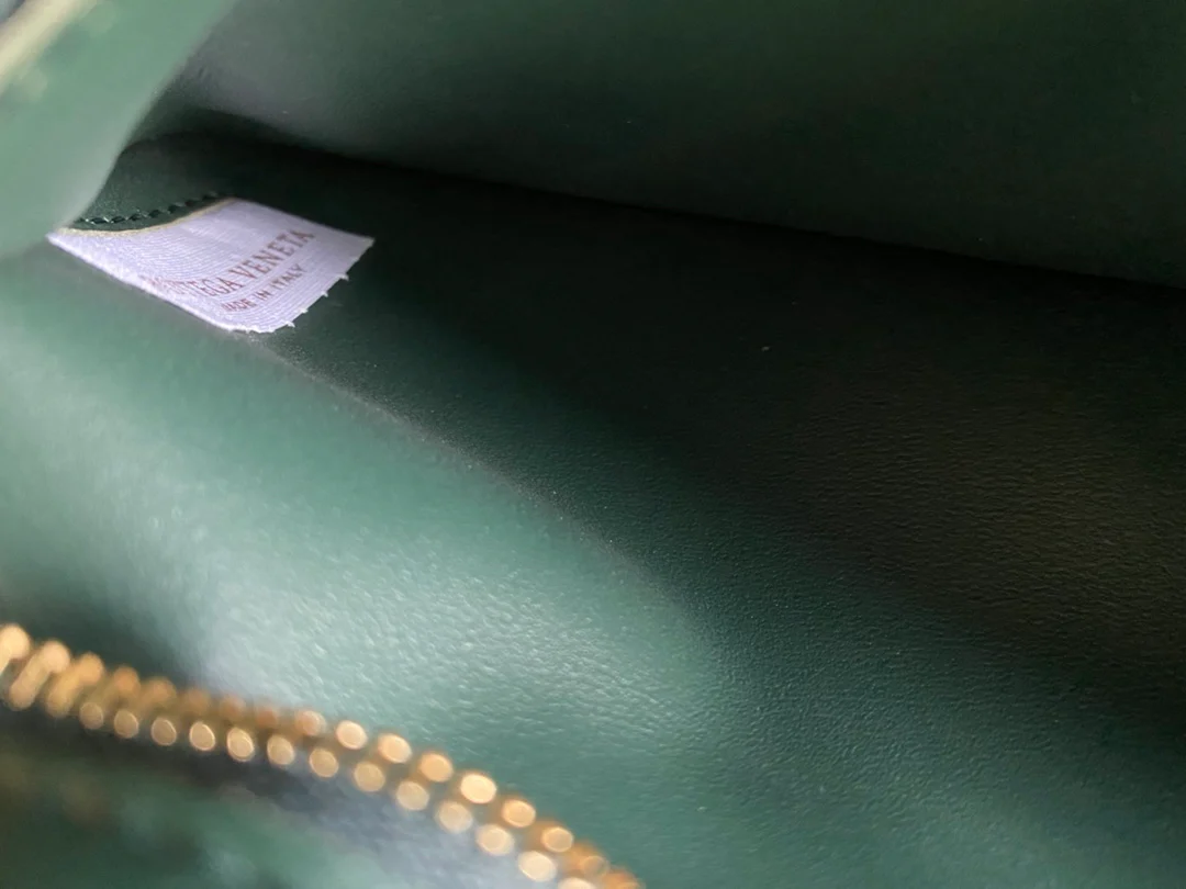 Плетеная сумка BV с кассетой, квадратная сумка на цепочке, 27х10х18 см.